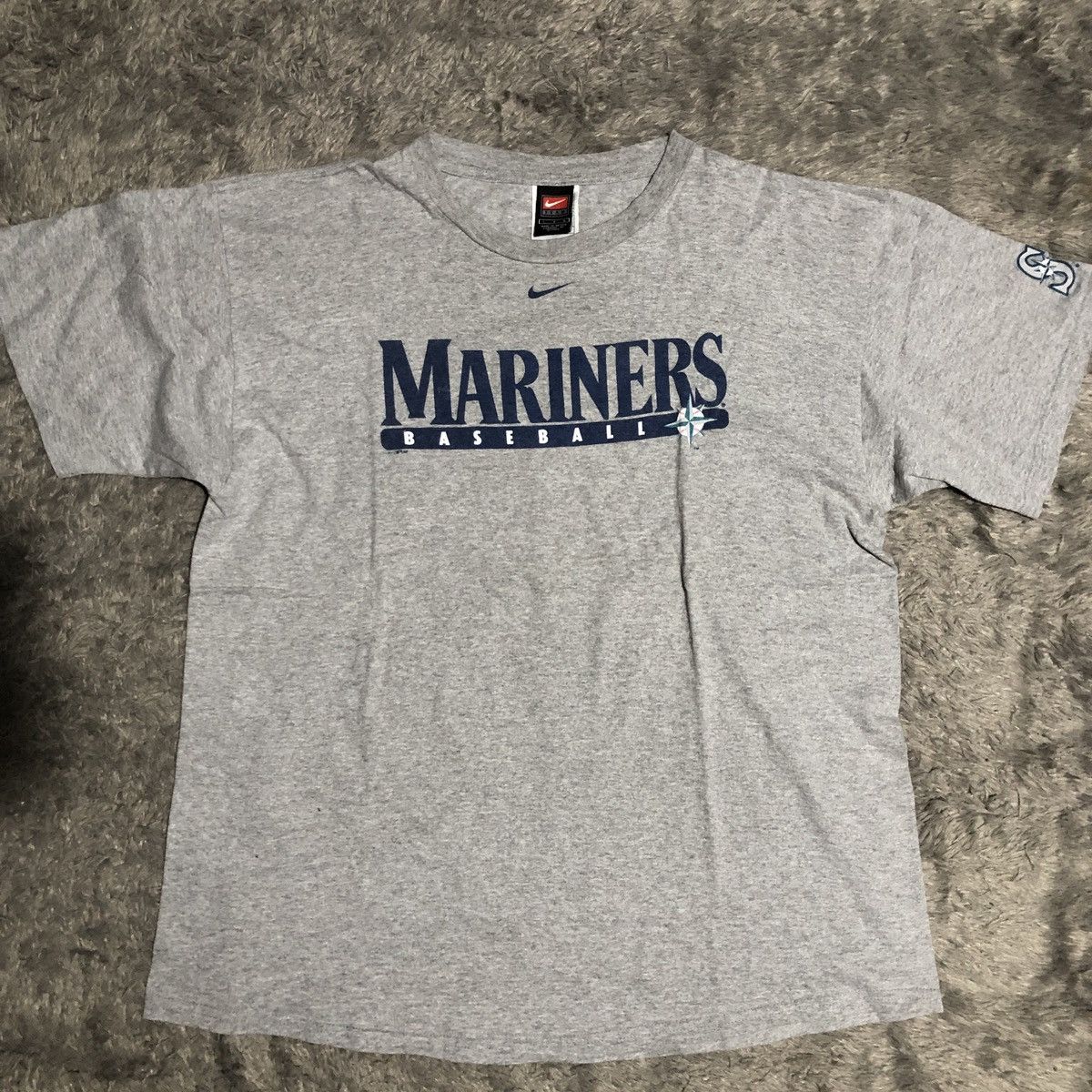 Vtg 90’ NIKE MLB MARINERS CENTER LOGO TSHIRT