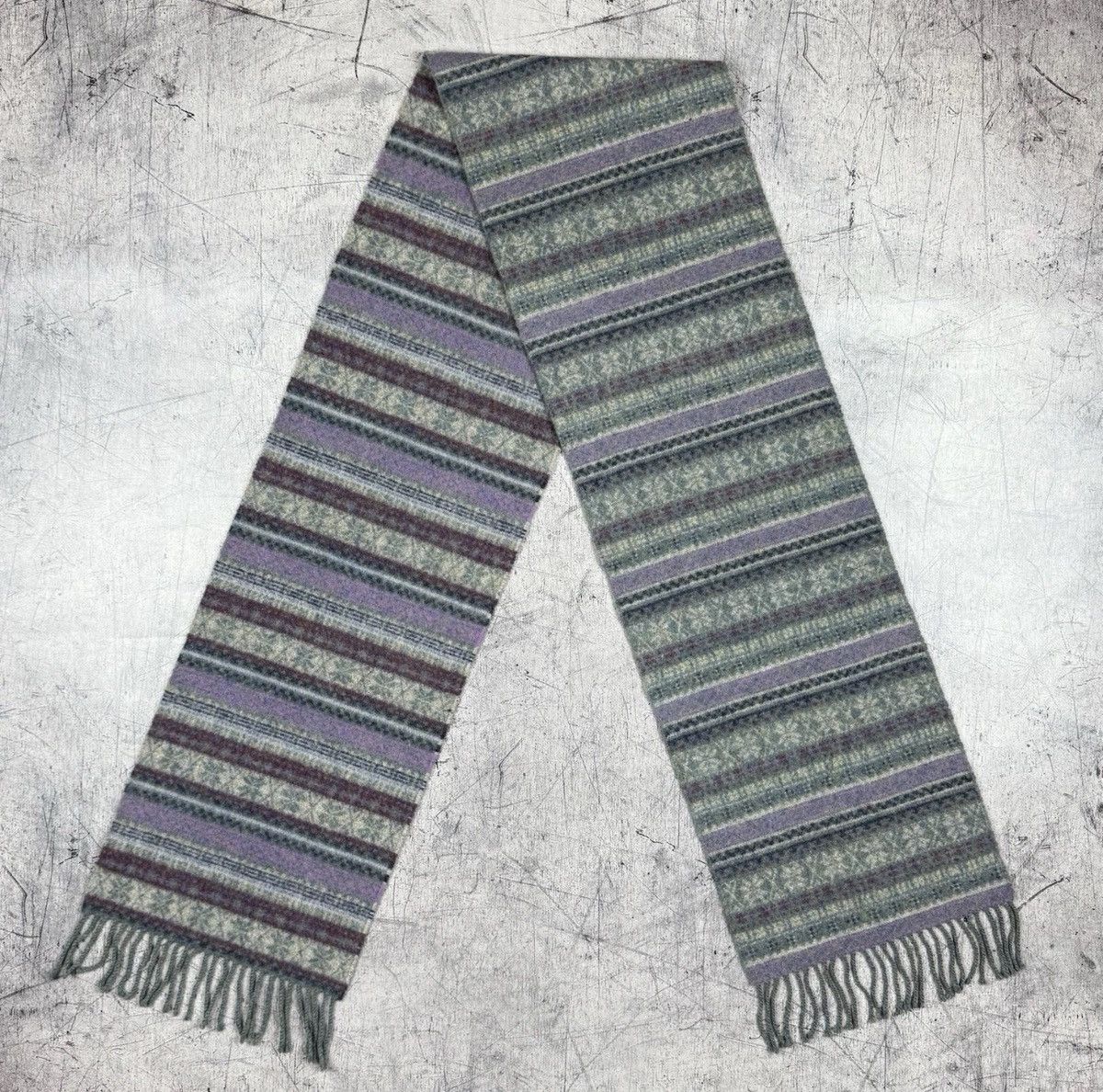 Barbour Barbour 100% Lambs wool Fair Isle Scarf Gray Purple Fringe Size ONE SIZE - 4 Thumbnail