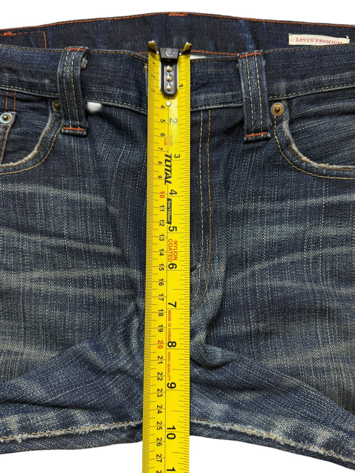 Levi's Vintage Y2K Levis 505 Blue Faded Wash Whisker Straight Loose Size US 33 - 13 Thumbnail