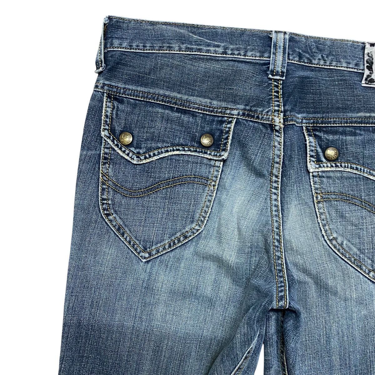 Japanese Brand Vintage Lee Riders Spiral Cut Denim Flare Jeans Size US 32 / EU 48 - 11 Thumbnail