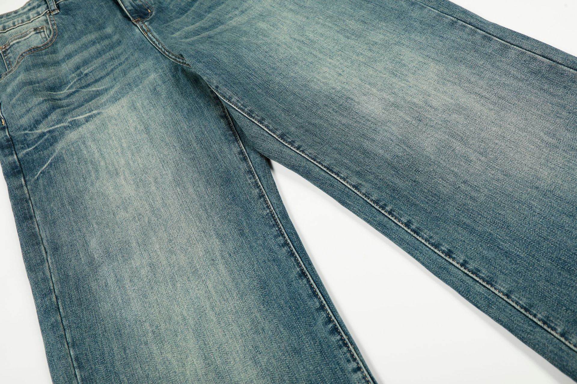 Vintage Men's American retro washed distressed loose straight jeans Size US 32 / EU 48 - 4 Thumbnail