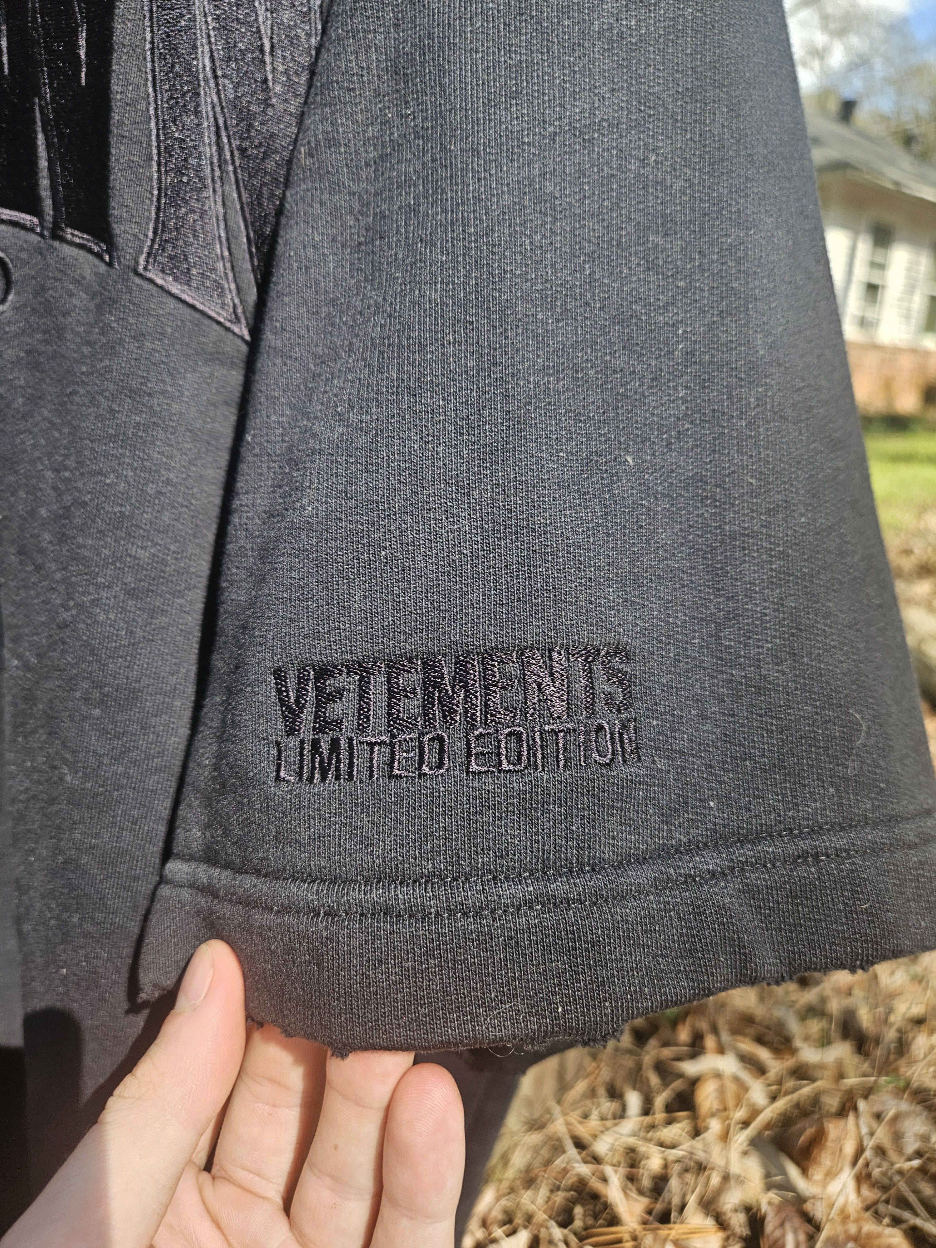 Vetements Dirty Black Anti War Unknown Reversible Mega Knit Shirt Size US S / EU 44-46 / 1 - 3 Thumbnail