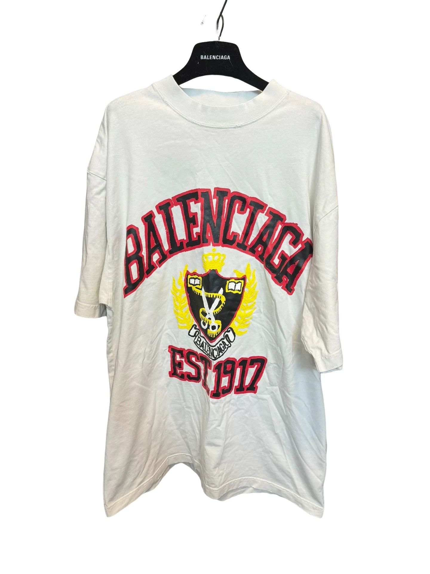 Balenciaga Balenciaga Crest Graphic T-Shirt US S Size US S / EU 44-46 / 1 - 1 Thumbnail