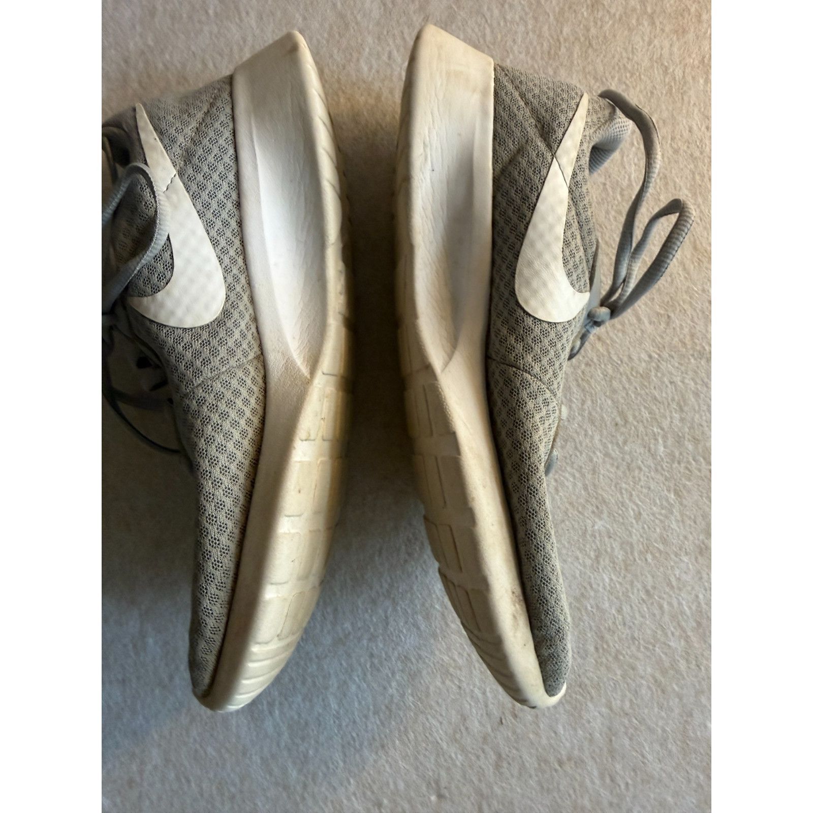 Nike Nike Women’s Running Shoes Gray Mesh Sneakers Size 9.5 Ligh Size US 9.5 / IT 39.5 - 3 Thumbnail