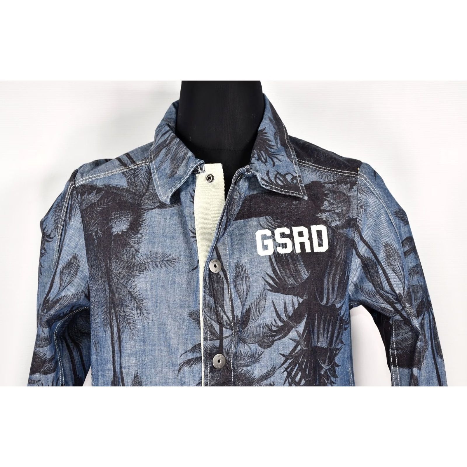 G-Star G-Star MESON COACH OVERSHIRT Chambray Flax Jacket Men's M Blue Floral Logo Chest/Armpit 53 cm 67 cm 68 cm - New - Regular Fit Size US M / EU 48-50 / 2 - 7 Thumbnail