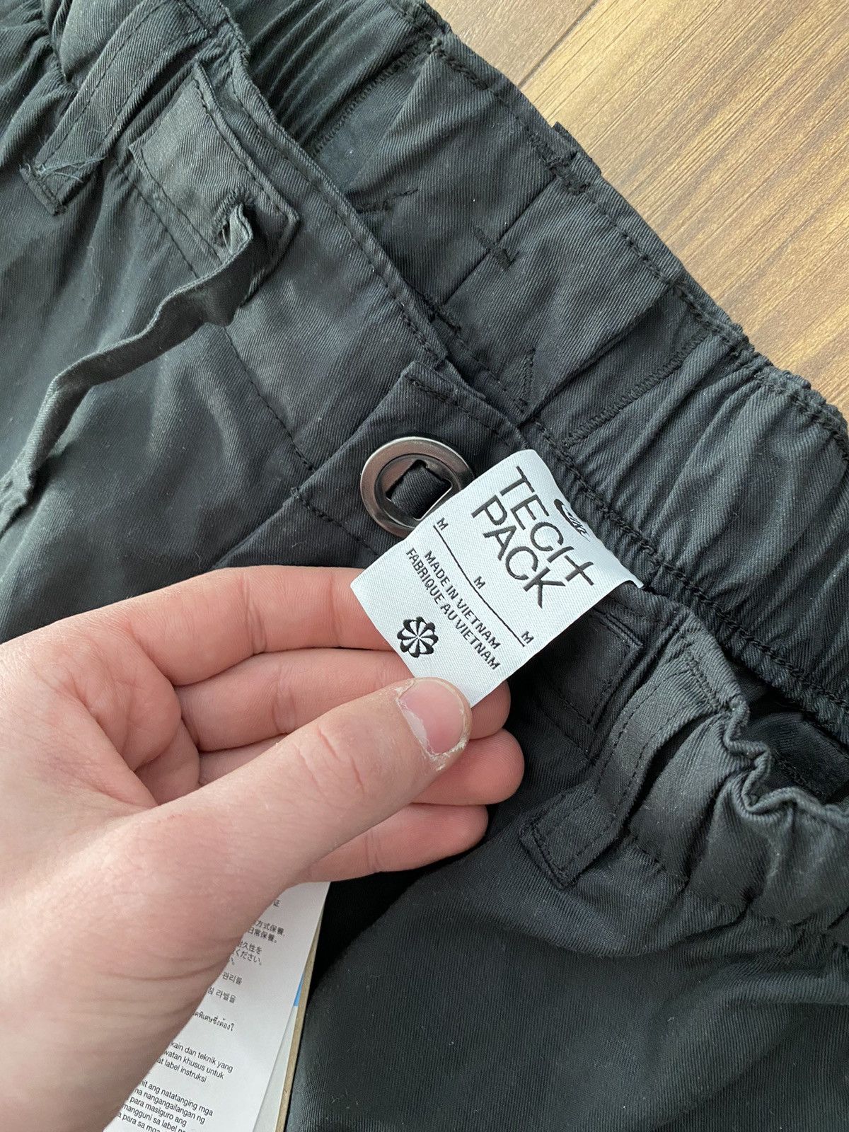 Nike Nike Nylon Tech Pack Baggy Pants,Drill,Y2K,Vintage Size US 32 / EU 48 - 4 Thumbnail
