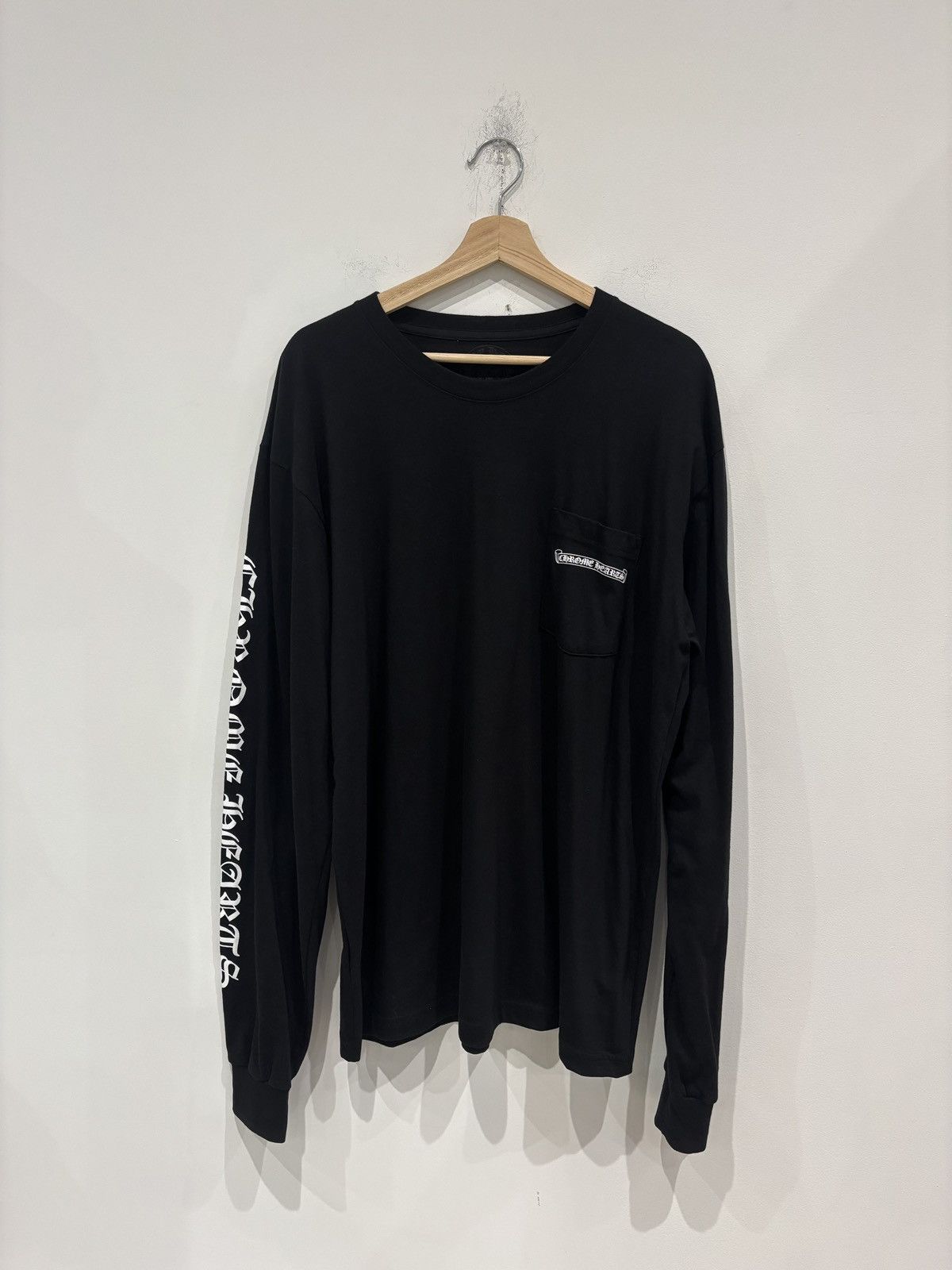 Chrome Hearts Chrome Hearts Scroll Logo Long Sleeve Shirt Black Size: XL Size US XL / EU 56 / 4 - 1 Thumbnail