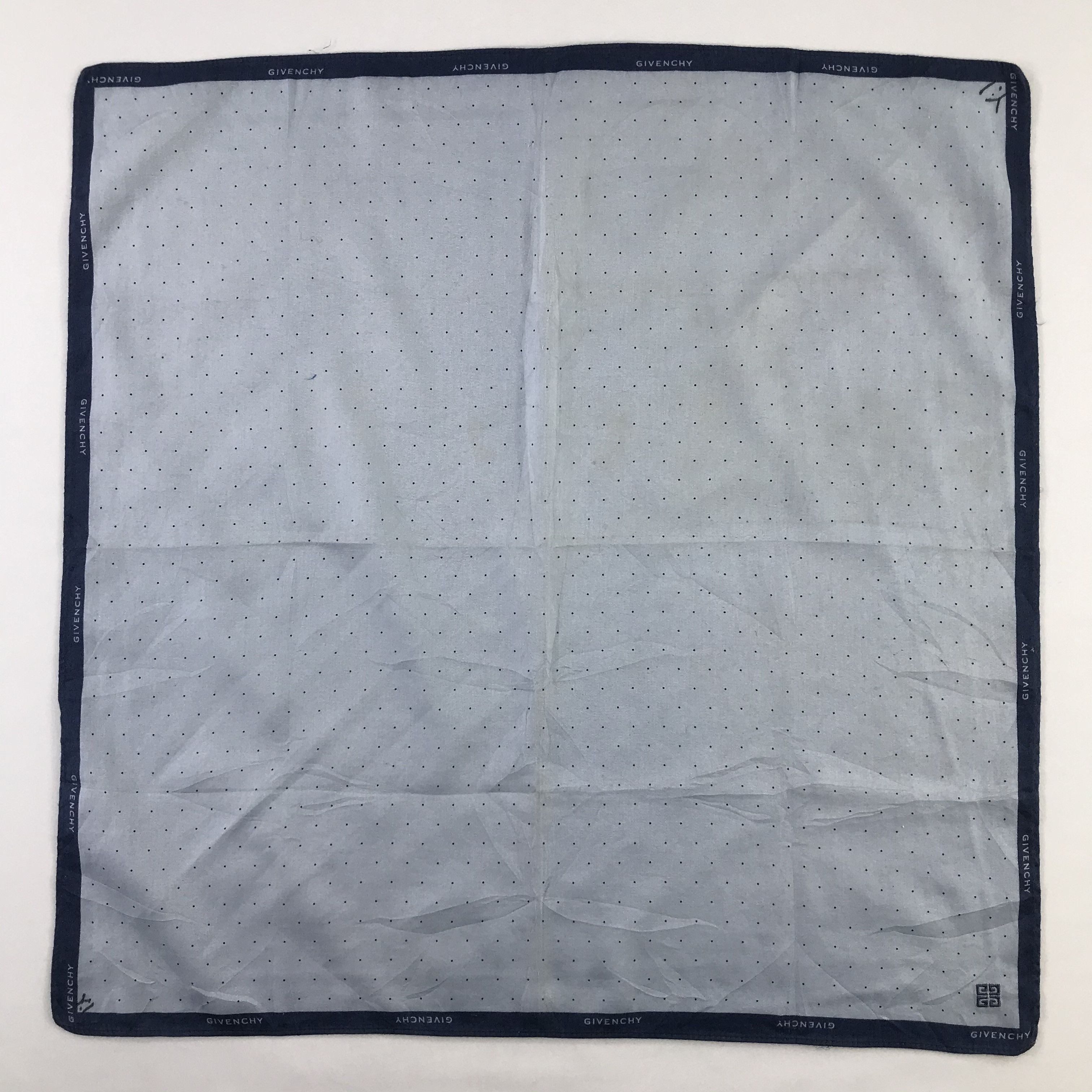 Vintage Givenchy Bandana/ Handkerchief / Neckerchief Size ONE SIZE - 3 Thumbnail