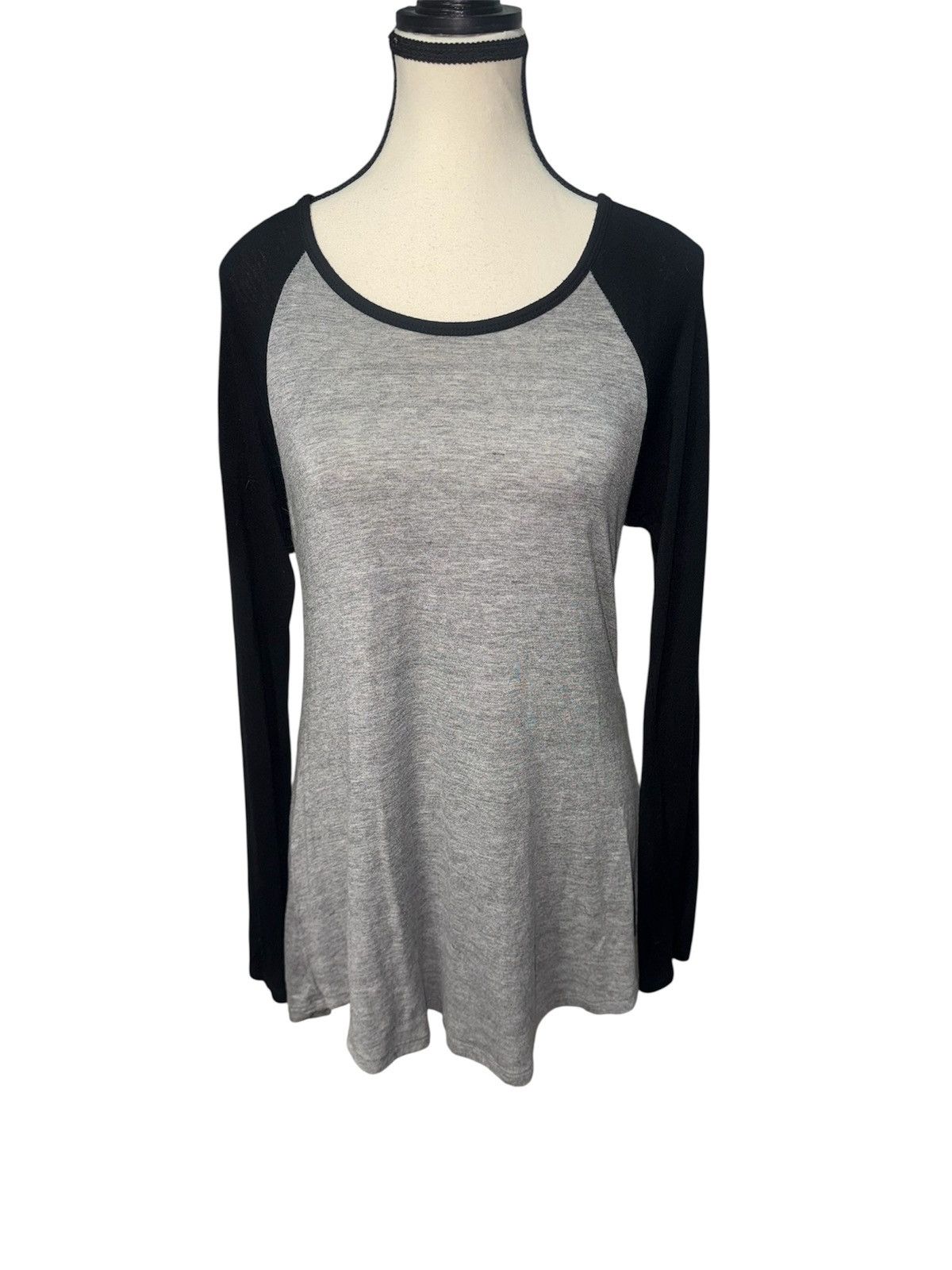 Other Women’s Active USA Black & Grey Long Sleeve Top Small Excellent Condition - New Size S / US 4 / IT 40 - 1 Thumbnail