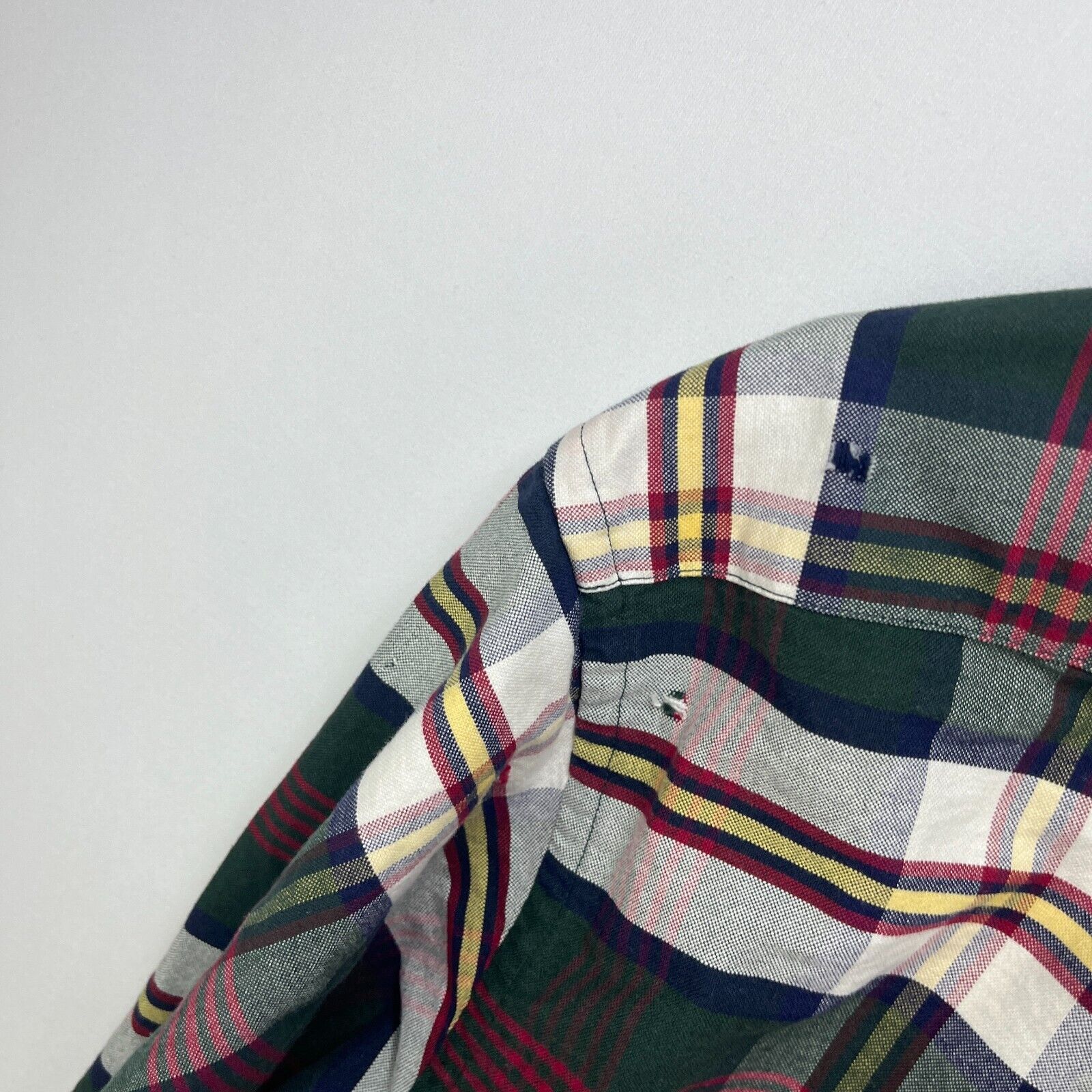 Tommy Hilfiger × Vintage Vintage 90s Tommy Hilfiger Long Button Up Plaid Shirt Large Size US L / EU 52-54 / 3 - 13 Thumbnail