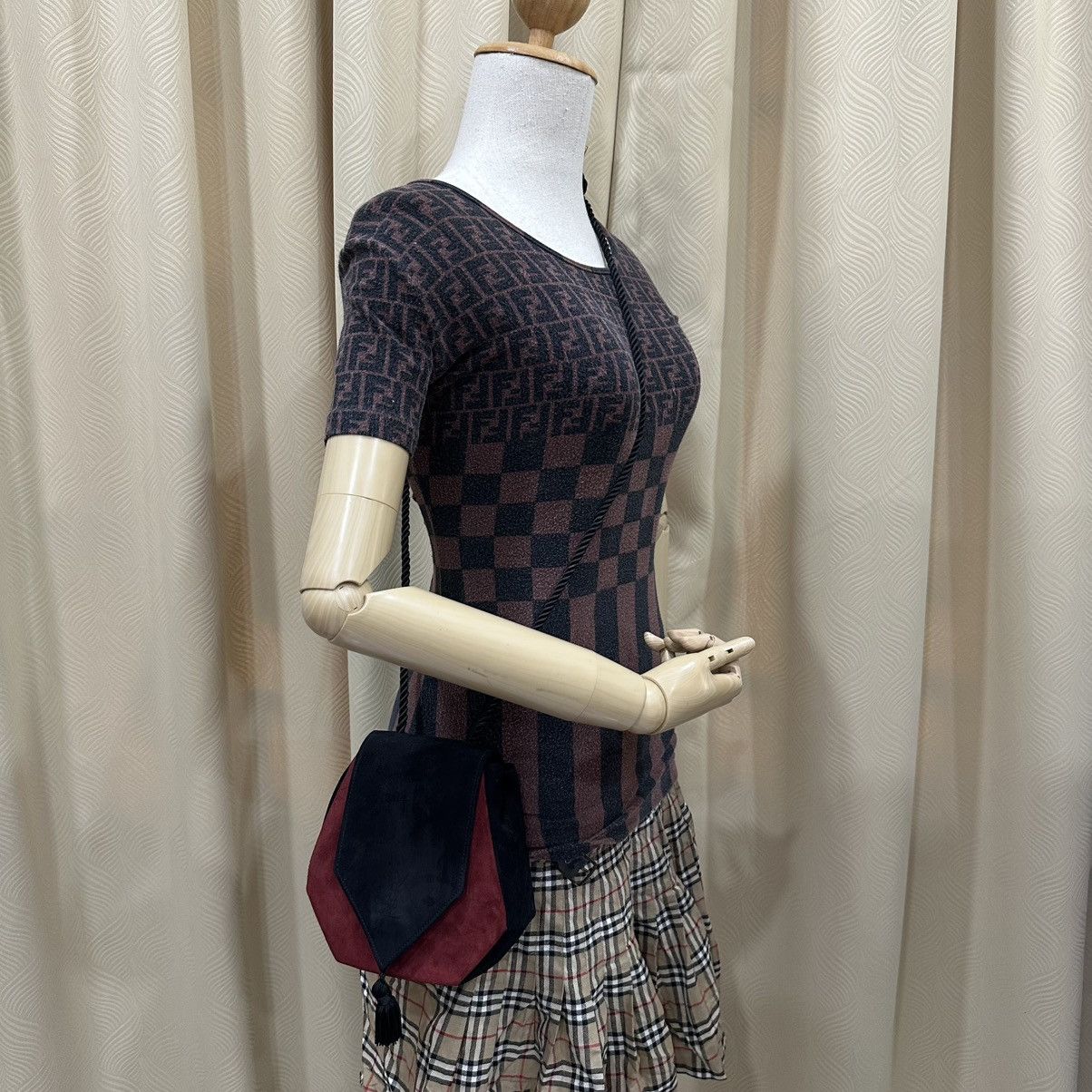 Yves Saint Laurent ‼️LASTDROP‼️YVES SAINT LAURENT TASSEL ACCENTED EVENING BICOLOR Size ONE SIZE - 1 Thumbnail