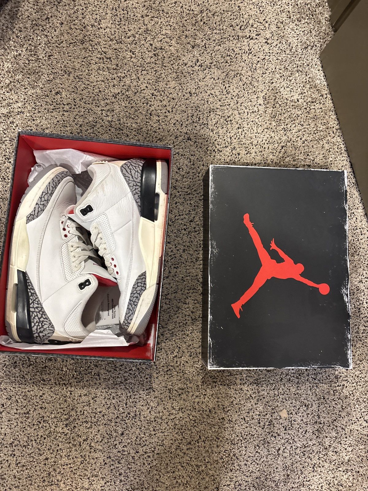 Jordan Brand Jordan 3 white cement reimaged Size US 10 / EU 43 - 1 Thumbnail