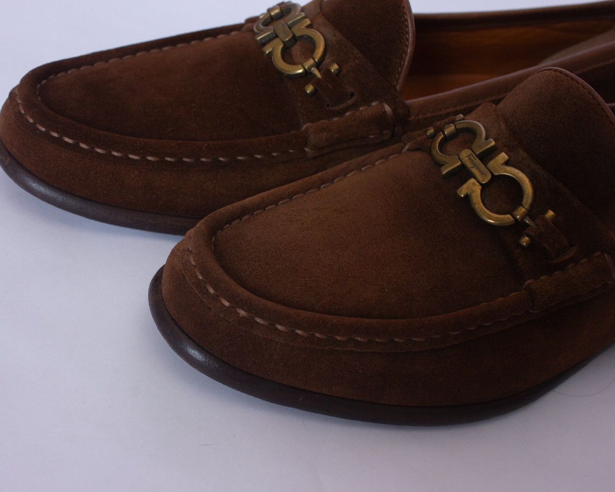 Salvatore Ferragamo 850$Ferragamo Moccasin Gancini Testa Di Moro Ornament Suede Size US 9 / EU 42 - 8 Thumbnail