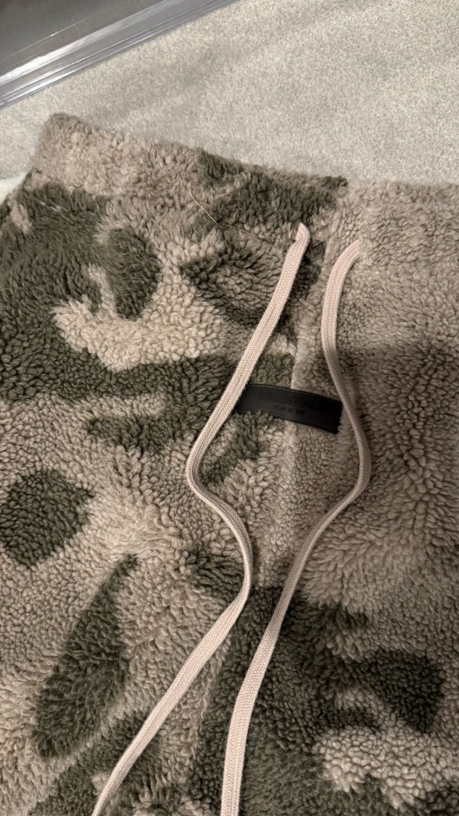 Essentials Camo Fear Of God Essentials Fleece Sweatpants Size US 33 - 2 Thumbnail
