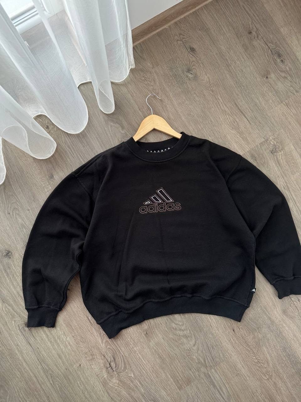 Adidas × Vintage Vintage Adidas Black Sweatshirt Center Logo Size US S / EU 44-46 / 1 - 4 Thumbnail