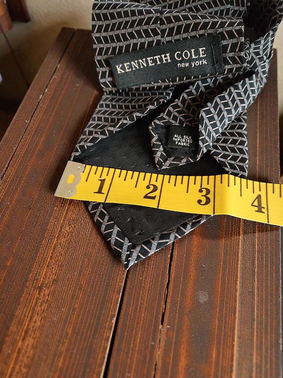 Kenneth Cole Kenneth Cole New York Silk Tie with Geometric Pattern Size ONE SIZE - 3 Thumbnail