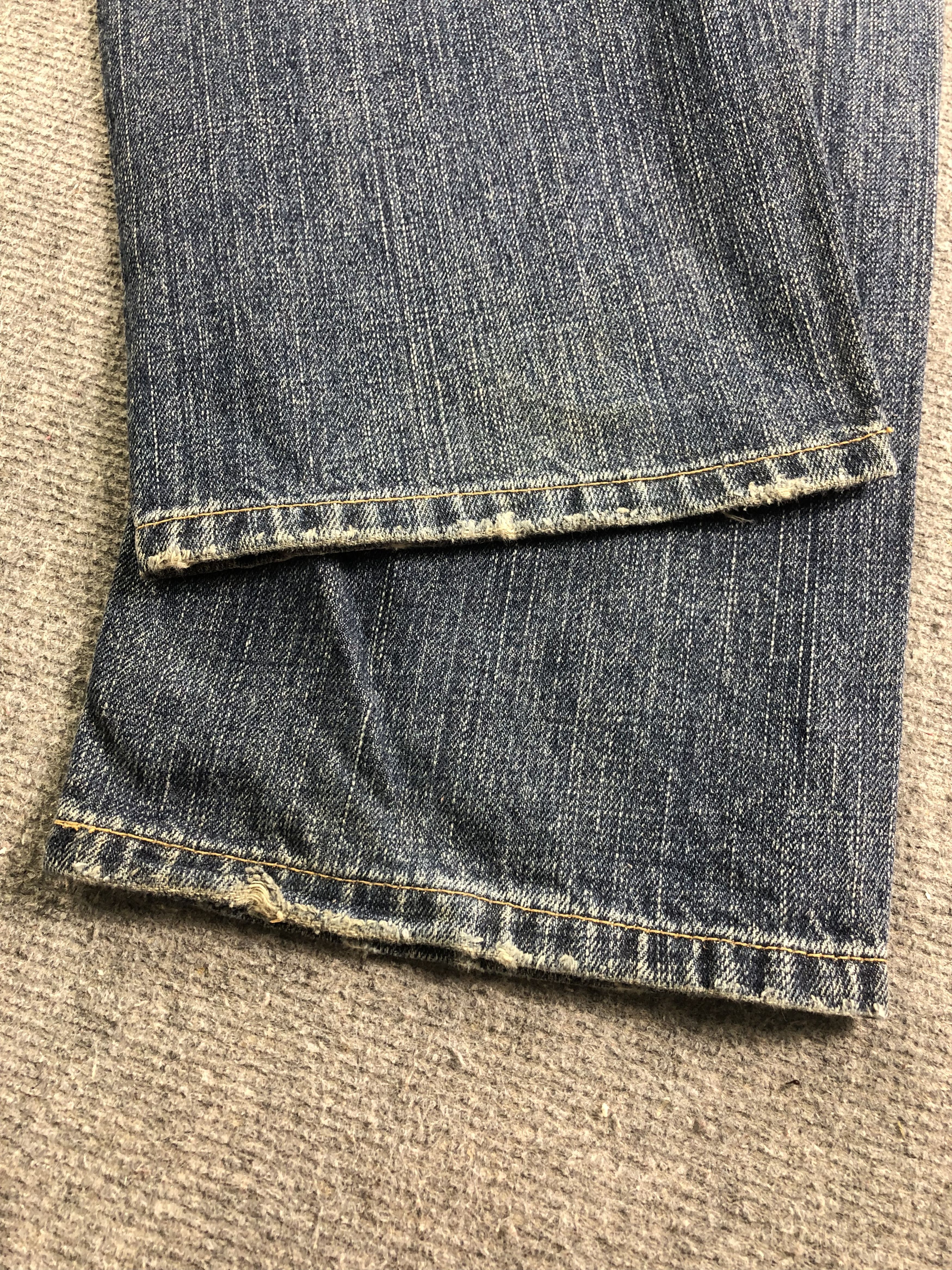 Levi's Faded Blue Levis Denim Jeans 35x31.5 Size US 35 - 10 Thumbnail