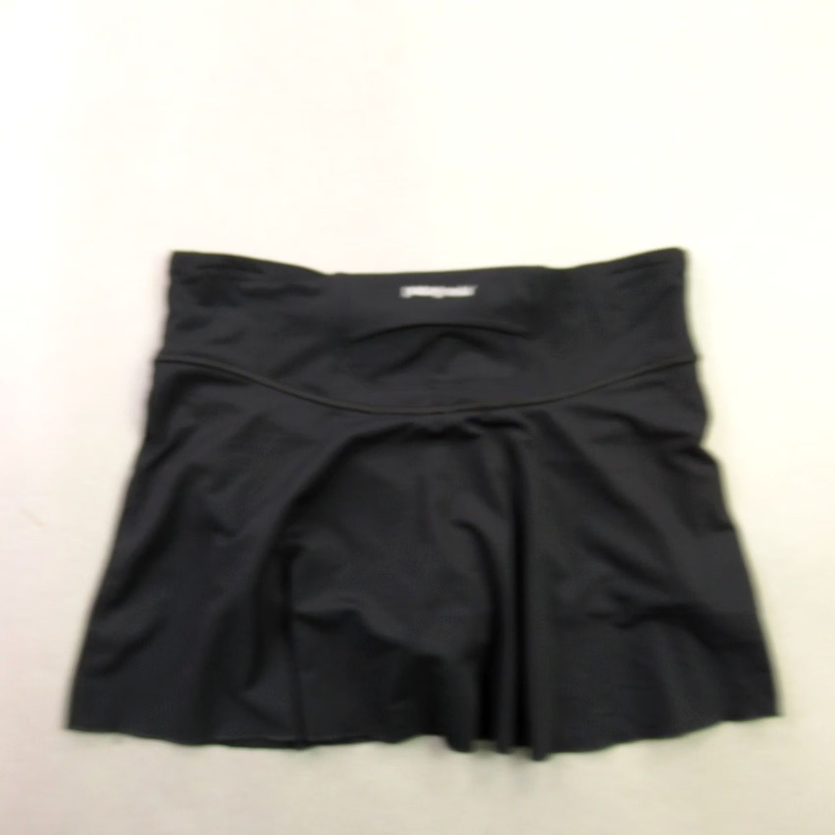Patagonia Patagonia Skirt Womens Small Lightweight Outdoor Black Midi Knit Polyester Spandex Flare Pockets Logo Casual Top Brand: Patagonia Womens Size 28" / US 6 / IT 42 - 5 Thumbnail
