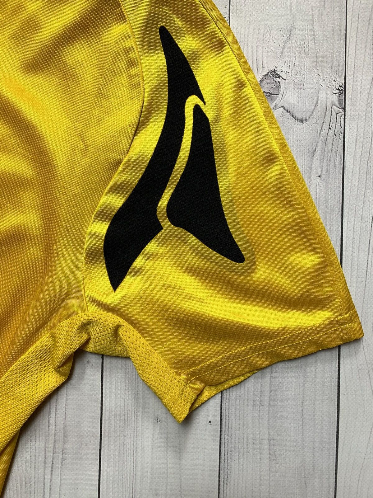 Puma × Vintage Vintage puma A.E.K. Soccer jersey size M yellow Size US M / EU 48-50 / 2 - 9 Thumbnail