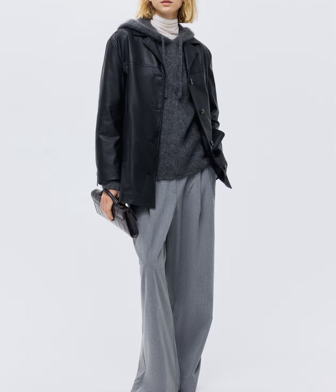 H&M H&M Black Coated Button Coat Size M / US 6-8 / IT 42-44 - 1 Thumbnail