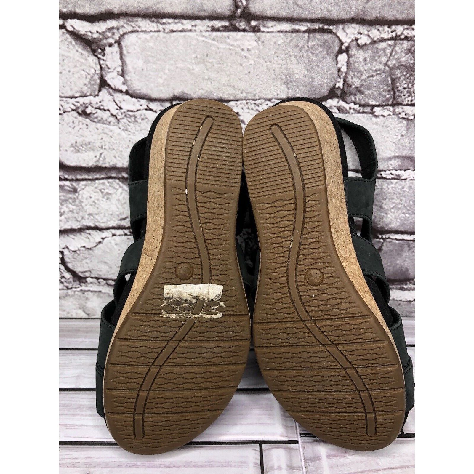 Clarks Clarks Unstructured Black Leather Criss Cross Strap Cork Wed Size US 7 / IT 37 - 9 Thumbnail