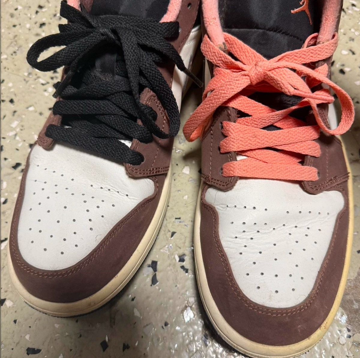 Nike Jordan 1 Low Mochas Size US 10.5 / EU 43-44 - 5 Thumbnail