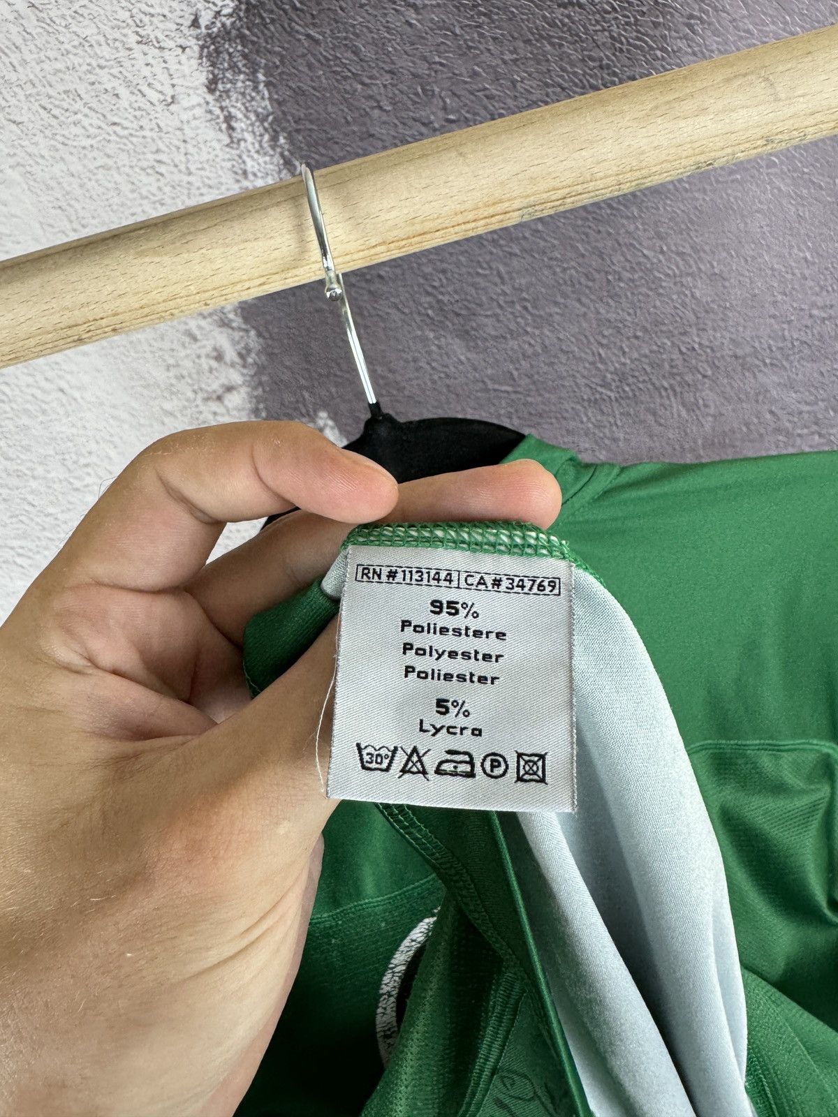 Vintage Nike Wacker Innsbruck 2005/07 #9 Orosz home soccer jersey Size US M / EU 48-50 / 2 - 15 Thumbnail