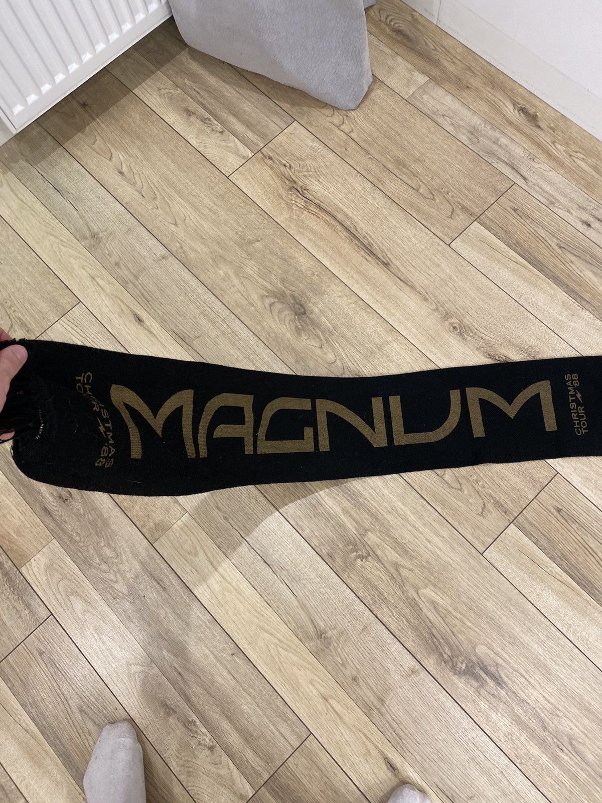 Band Tees × Vintage Vintage 1988 Rock Magnum Christmas tour Scarf Size ONE SIZE - 4 Thumbnail