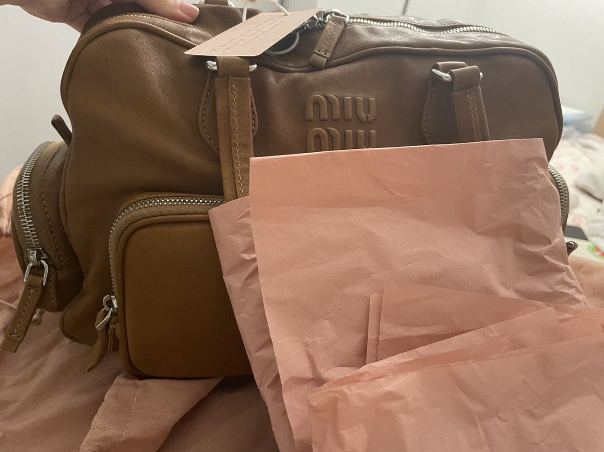 Miu Miu NWT Miumiu nap leather bag Size ONE SIZE - 10 Thumbnail