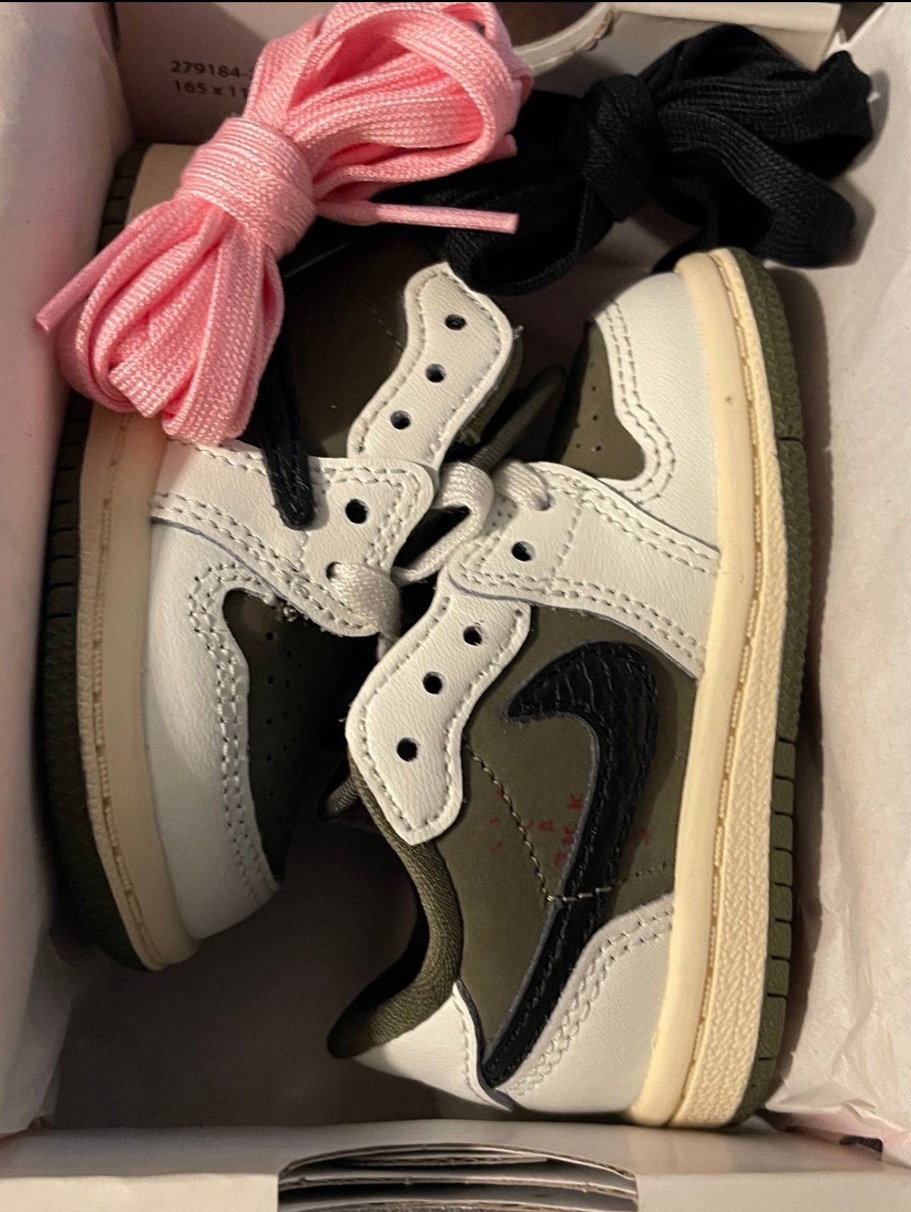 Nike × Travis Scott Travis Scott Jordan 1 low Reverse Olive kids baby size 4C Size US 5 / EU 37 - 1 Thumbnail