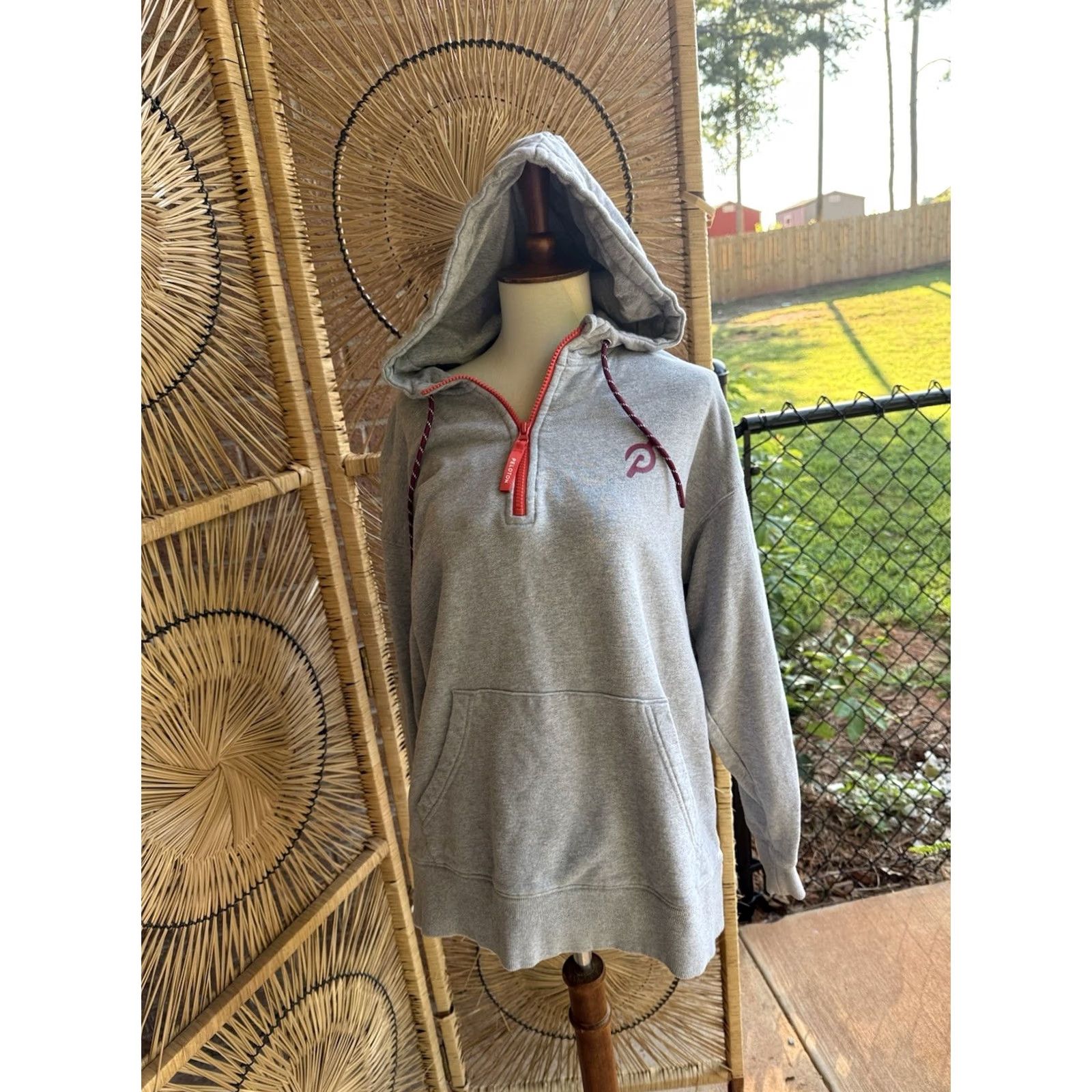 Vintage Peloton Women's Pullover Hoodie Gray Medium Pocket Half Zip Sweatshirt Sweatshirt (Regular) Mens? Womens? Size M / US 6-8 / IT 42-44 - 2 Thumbnail