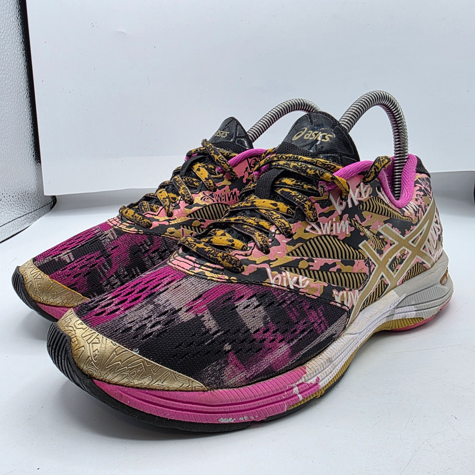 Asics Asics Gel Noosa Tri 10 Womens Size 7 Black Neon Pink Triathl Size US 7 / IT 37 - 4 Thumbnail