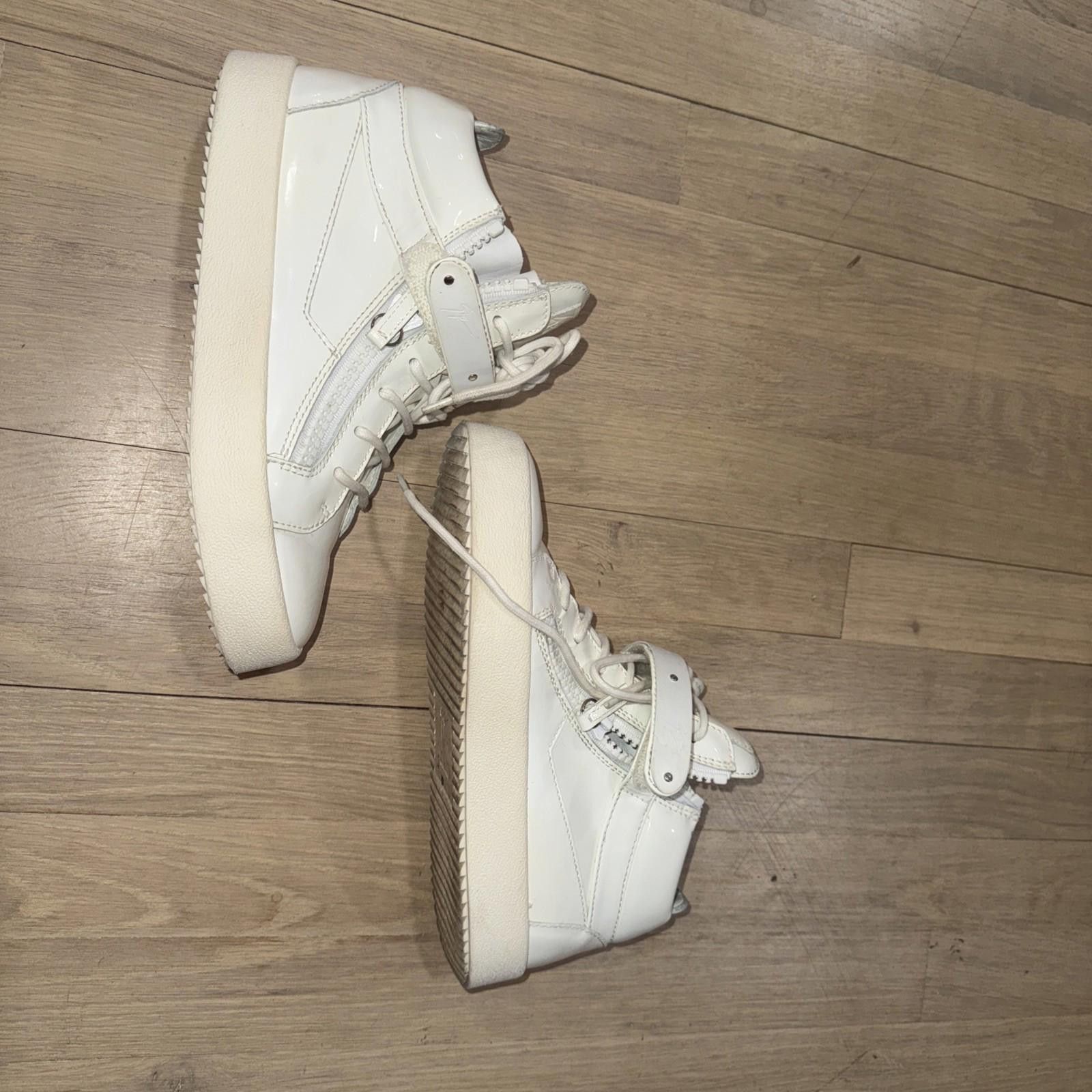 Giuseppe Zanotti Giuseppe Zanotti Women‘s White patent leather Sneakers Sz 39 Size US 8 / IT 38 - 3 Thumbnail