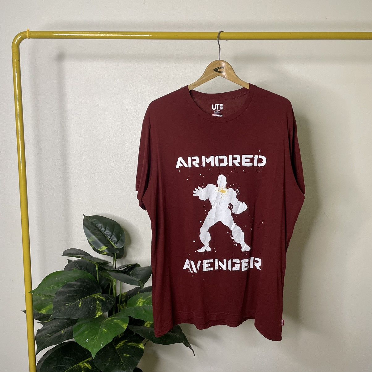 Japanese Brand × Marvel Comics × Uniqlo Uniqlo x Marvel Armored Avenger Collaboration T Shirt Size US XL / EU 56 / 4 - 1 Thumbnail
