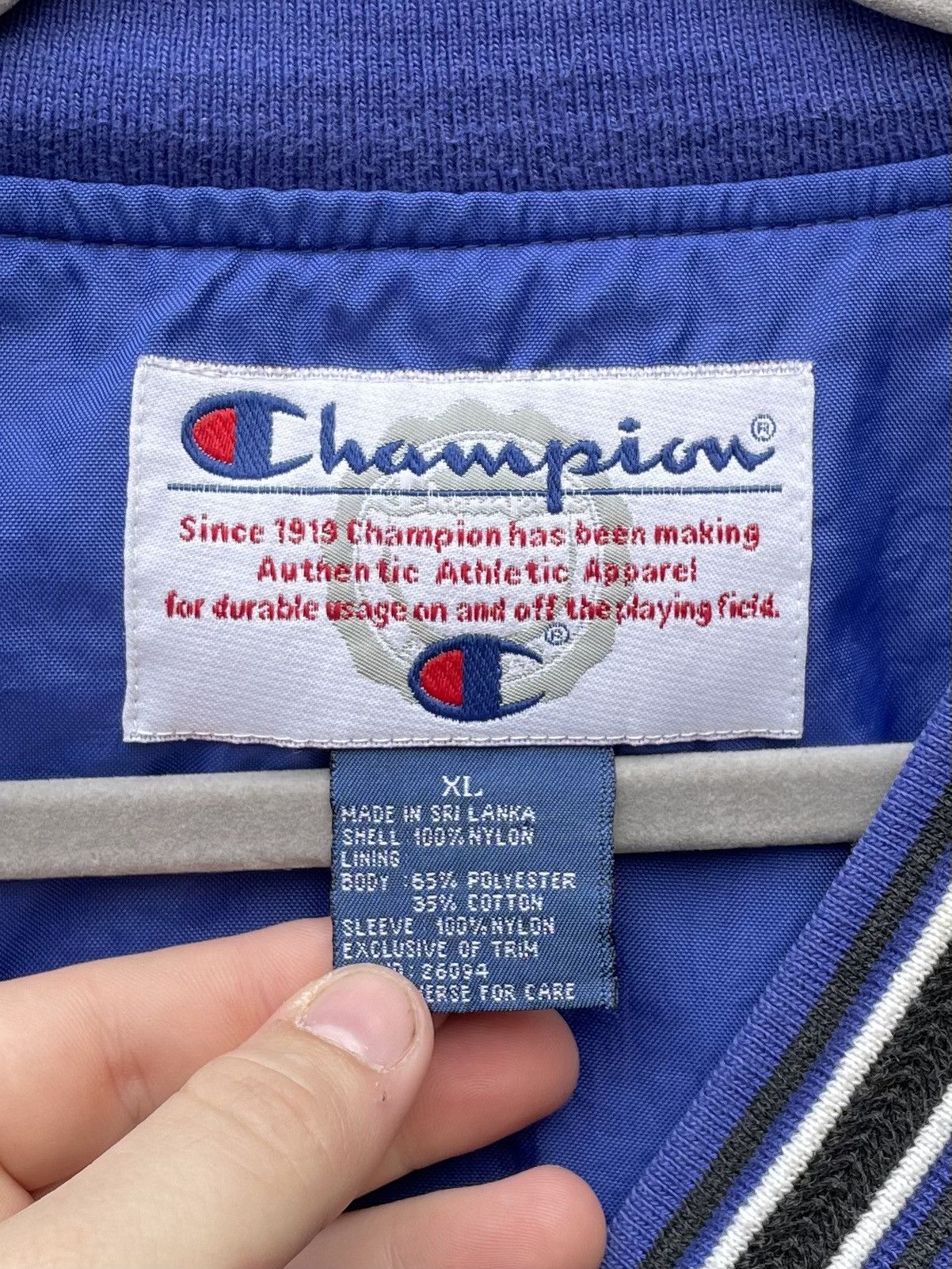 Champion VTG 90s Champion University Of Kentucky Wildcats windbreaker Size US XL / EU 56 / 4 - 2 Thumbnail