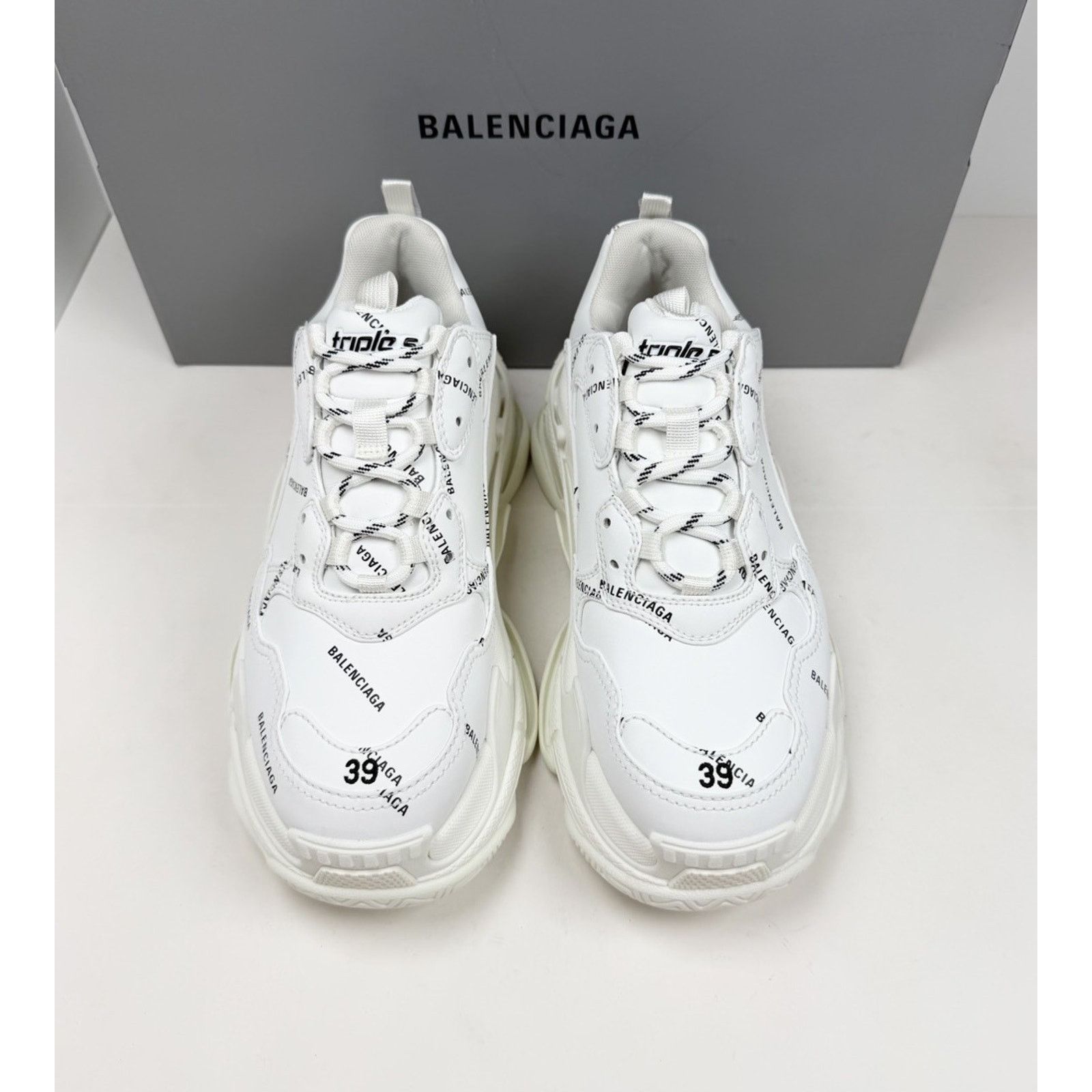 Balenciaga Size 39EU/6US - Balenciaga Triple S Allover Logo NEW Size US 6 / EU 39 - 3 Thumbnail