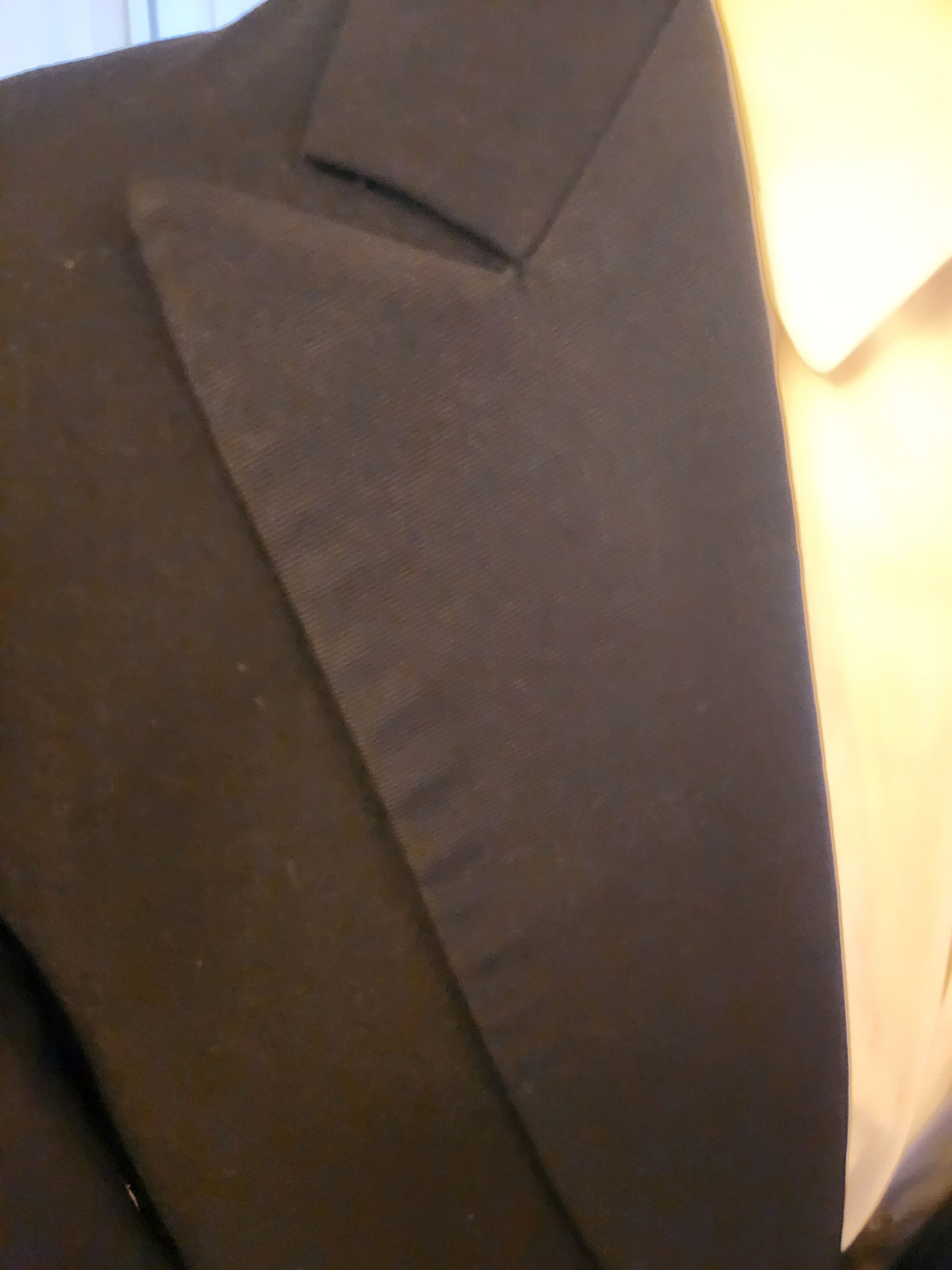 Jos. A. Bank Vintage 60's 100% Wool 1 Button Tuxedo Size 42R - 4 Thumbnail