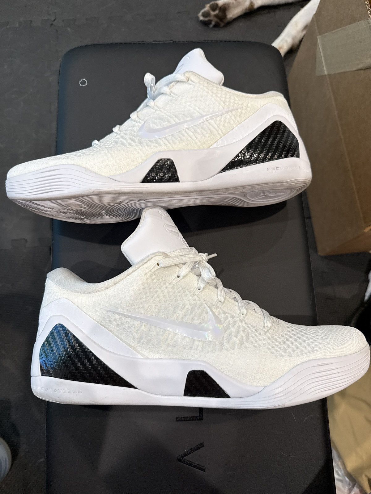 Nike Nike Kobe A.D. White Size US 13 / EU 46 - 2 Thumbnail