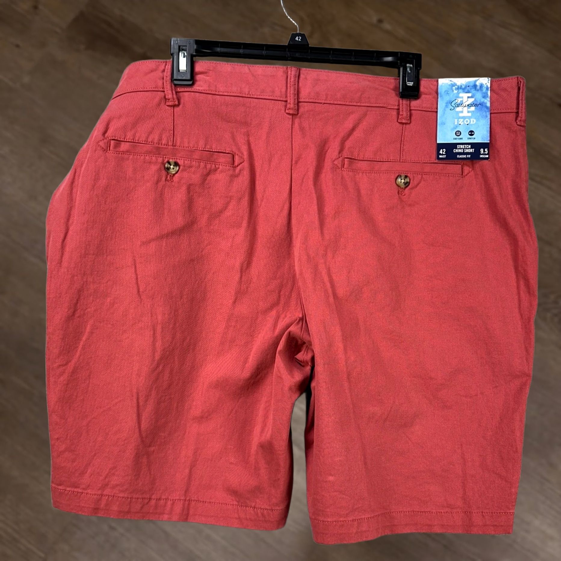 Izod IZOD Saltwater Chino Short Red Khaki Stretch Classic Fit Pocket Adult Men 42X9.5 NEW Size US 42 / EU 58 - 1 Thumbnail