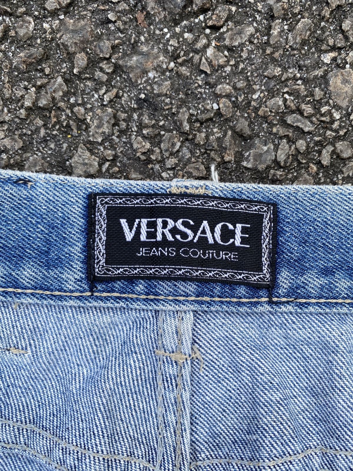 Versace × Versace Jeans Couture × Vintage 1990s - Vintage Versace Jeans Couture Washed Blue Jeans Size US 28 / EU 44 - 23 Thumbnail