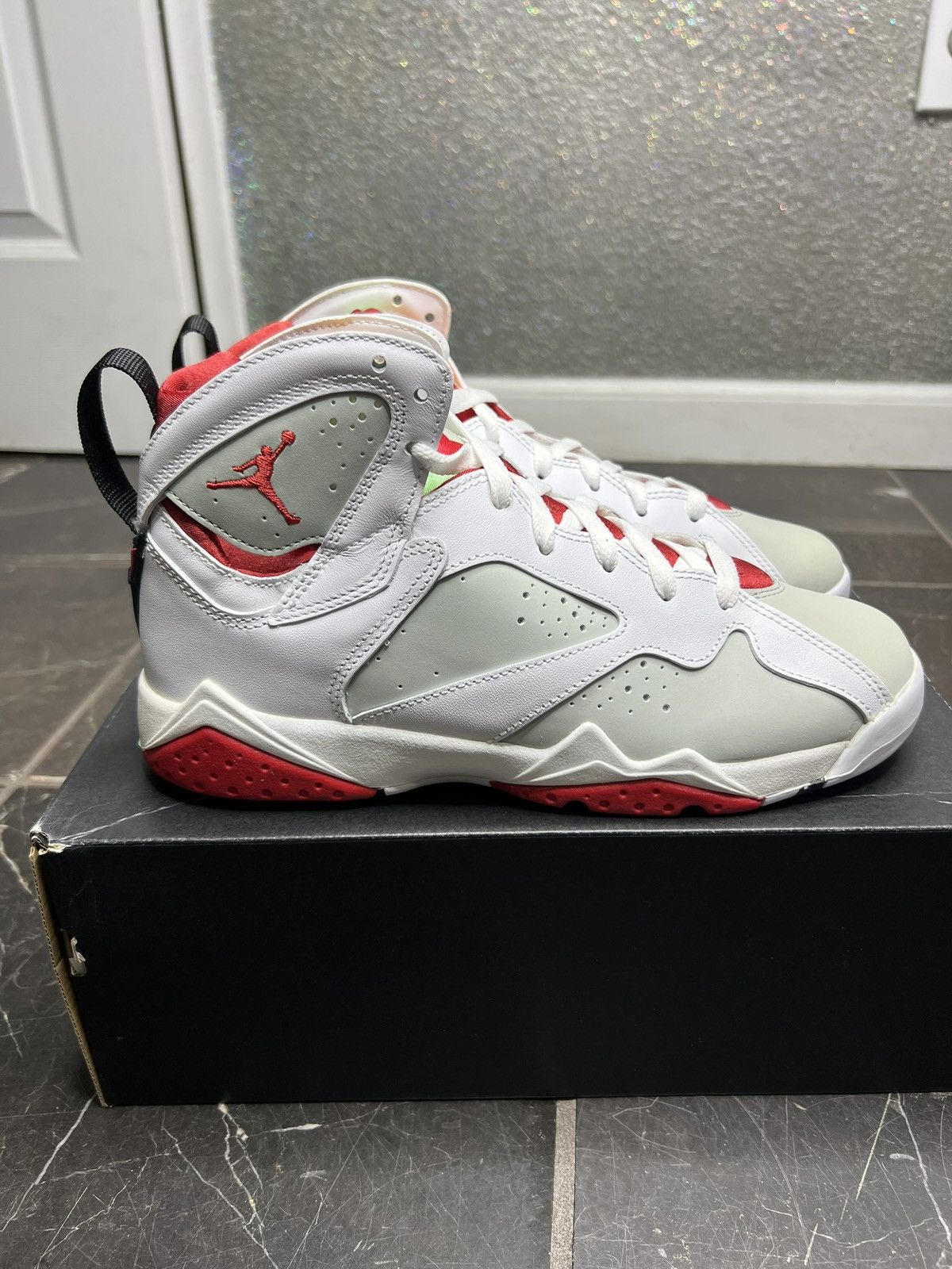 Jordan Brand Jordan Hare 7s (2015) DS GS 7Y! Size US 7 / EU 40 - 2 Thumbnail