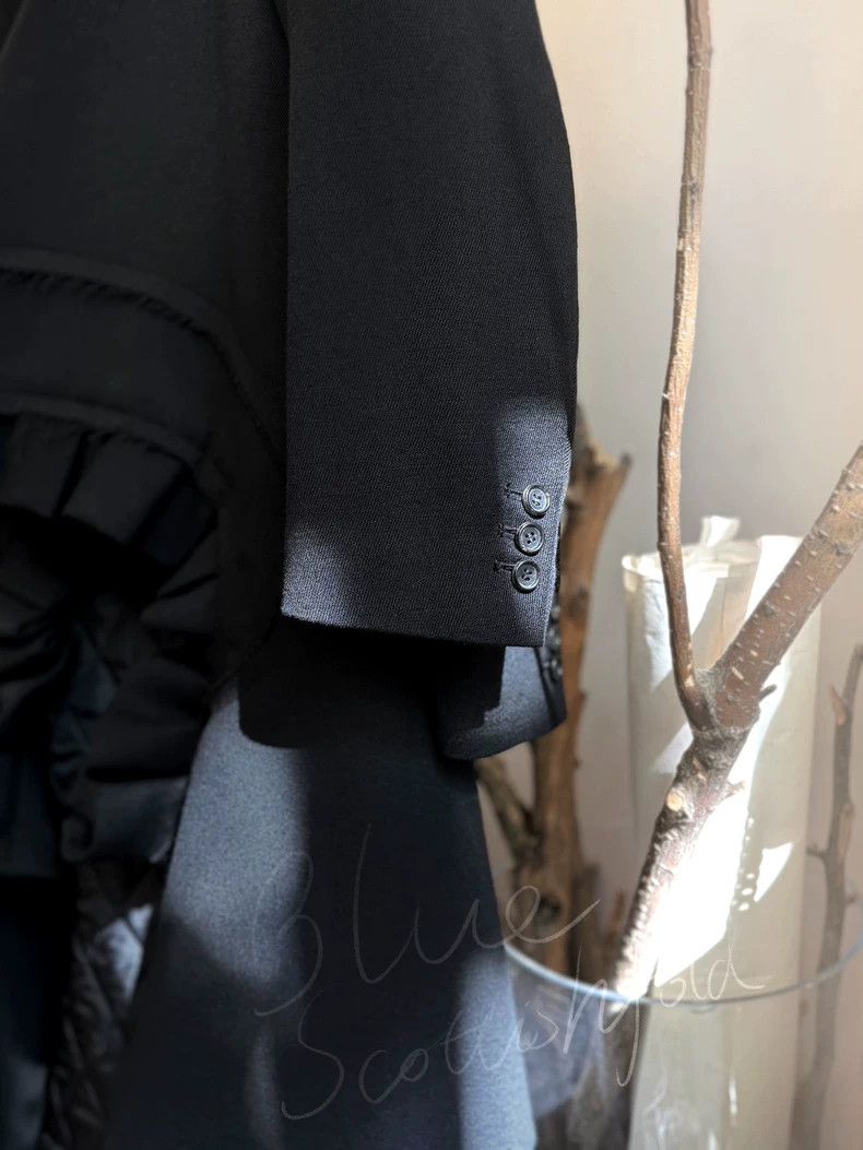 Comme des Garcons Comme Des Garcons Mainline four-sleeve lace long coat jack Size XS / US 0-2 / IT 36-38 - 4 Thumbnail