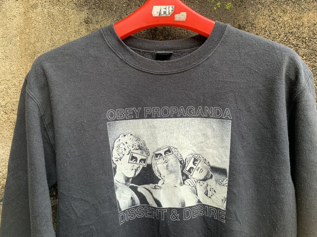 Japanese Brand × Obey Y2K OBEY PROPAGANDA DISSENT AND DESIRE SWEATSHIRT Size US M / EU 48-50 / 2 - 7 Thumbnail
