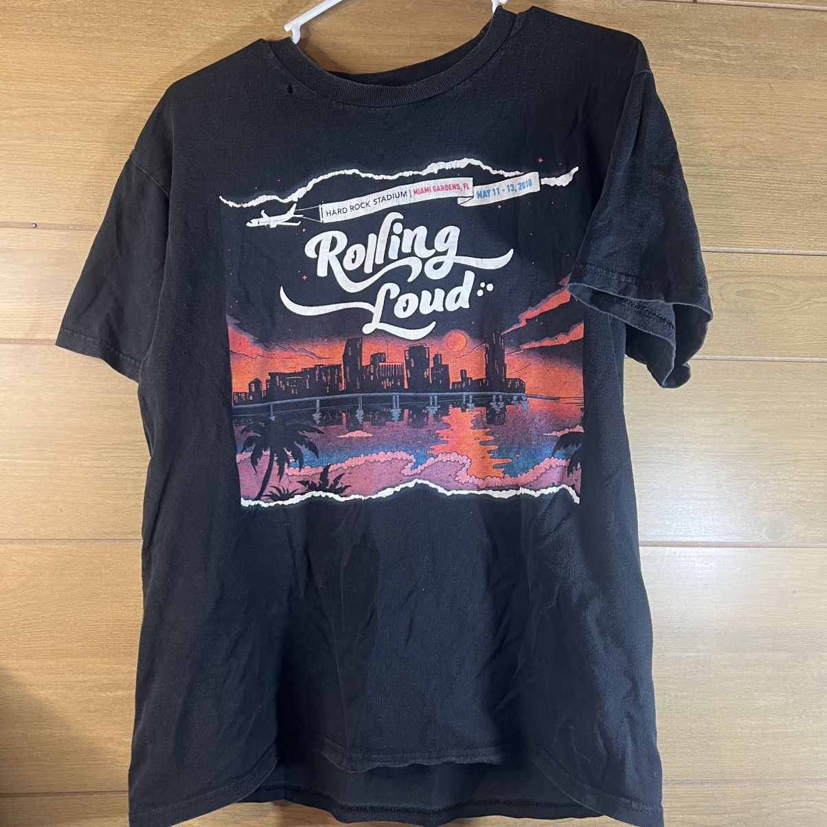 Other Rolling Loud Men’s Med Black Sunset Graphic Tee distressed Size US M / EU 48-50 / 2 - 1 Thumbnail