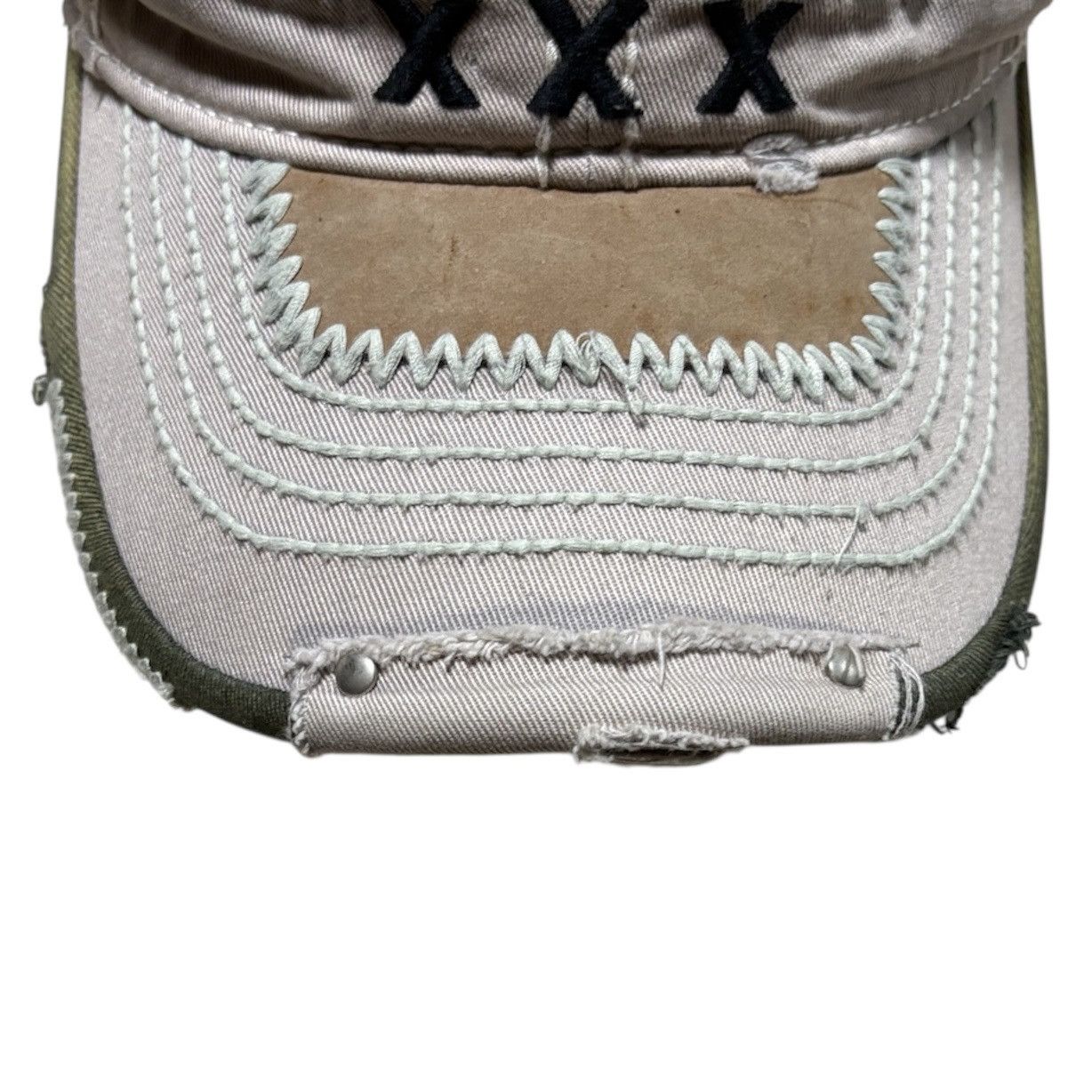 True Religion 2000s TRUE RELIGION DISTRESSED CAP DESTROYED HAT Size ONE SIZE - 5 Thumbnail