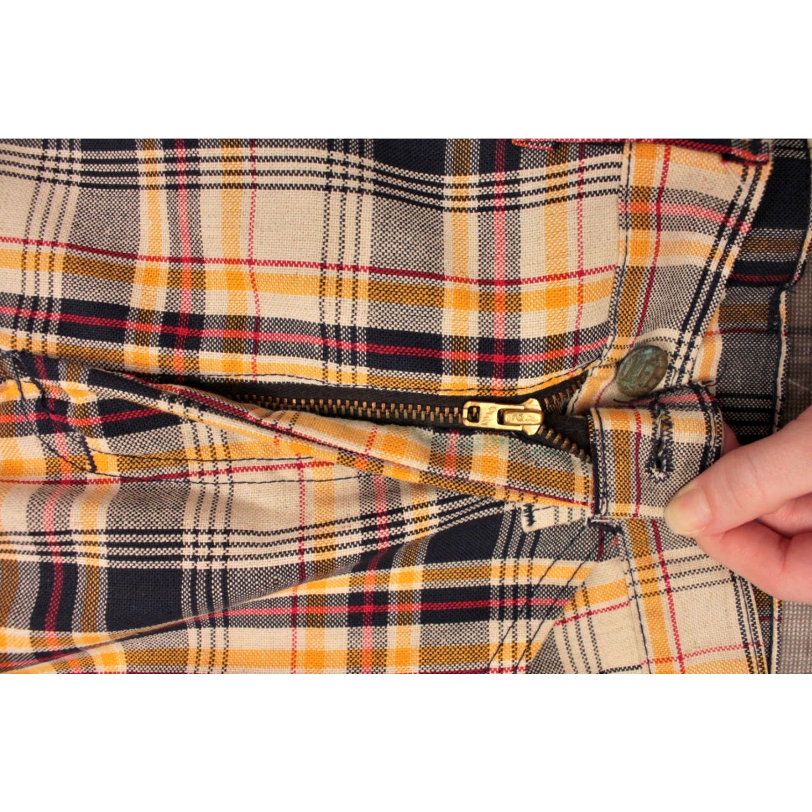 Lee LEE Pants 30x32 Mens Vintage 1970s Yellow Blue Plaid Cotton Polyester Blend Inseam 32 Straight Leg Size 30 Shakespeare? Size US 30 / EU 46 - 6 Thumbnail