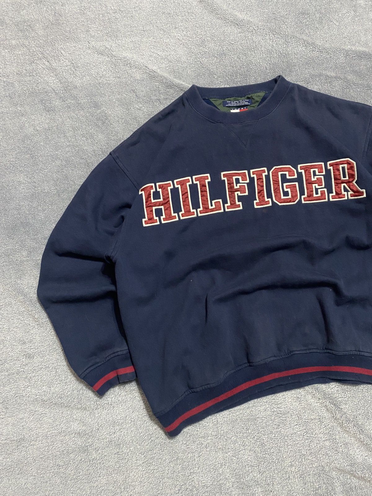Tommy Hilfiger Vintage Tommy Hilfiger Sweatshirt Big Logo Y2K 90s Size US L / EU 52-54 / 3 - 2 Thumbnail