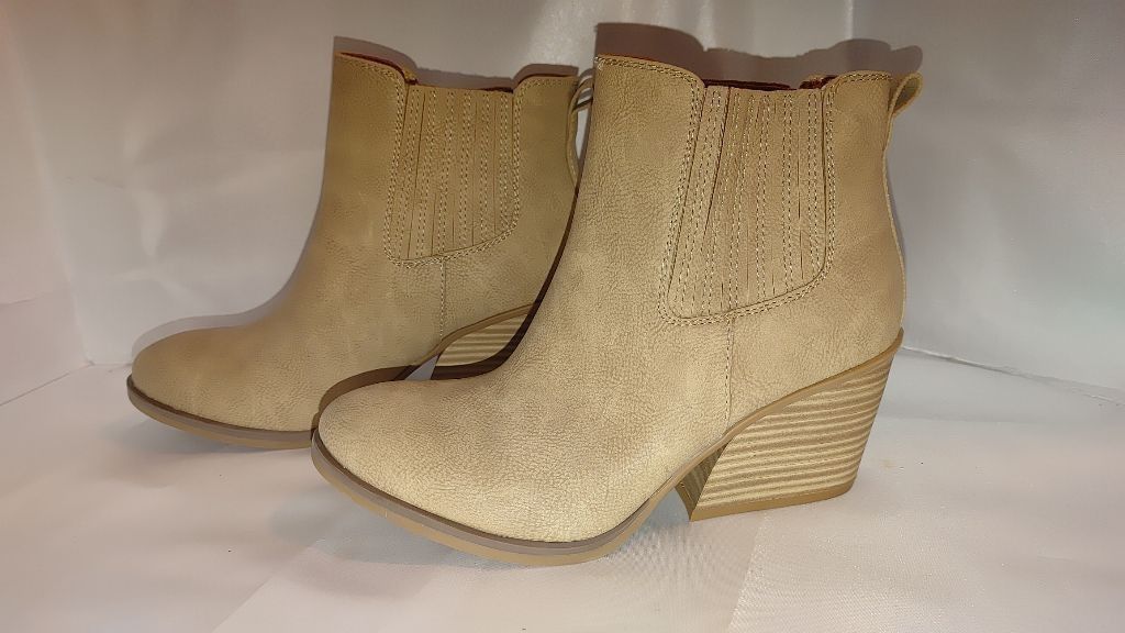 Kork-Ease Korks Hadley Block Heel Booties Size 8 NWOT Size US 8 / IT 38 - 3 Thumbnail