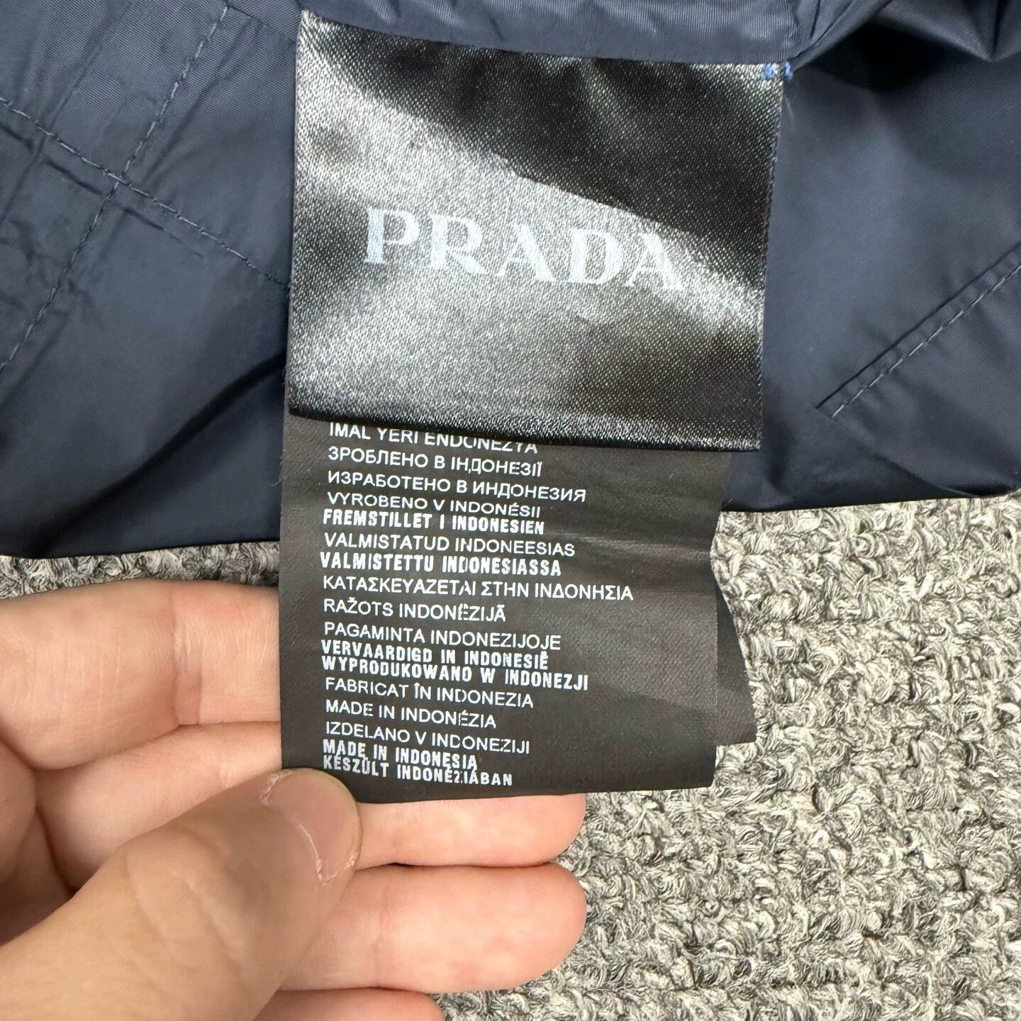 Prada Prada color blocked zipper hooded jacket 52 Size US L / EU 52-54 / 3 - 4 Thumbnail