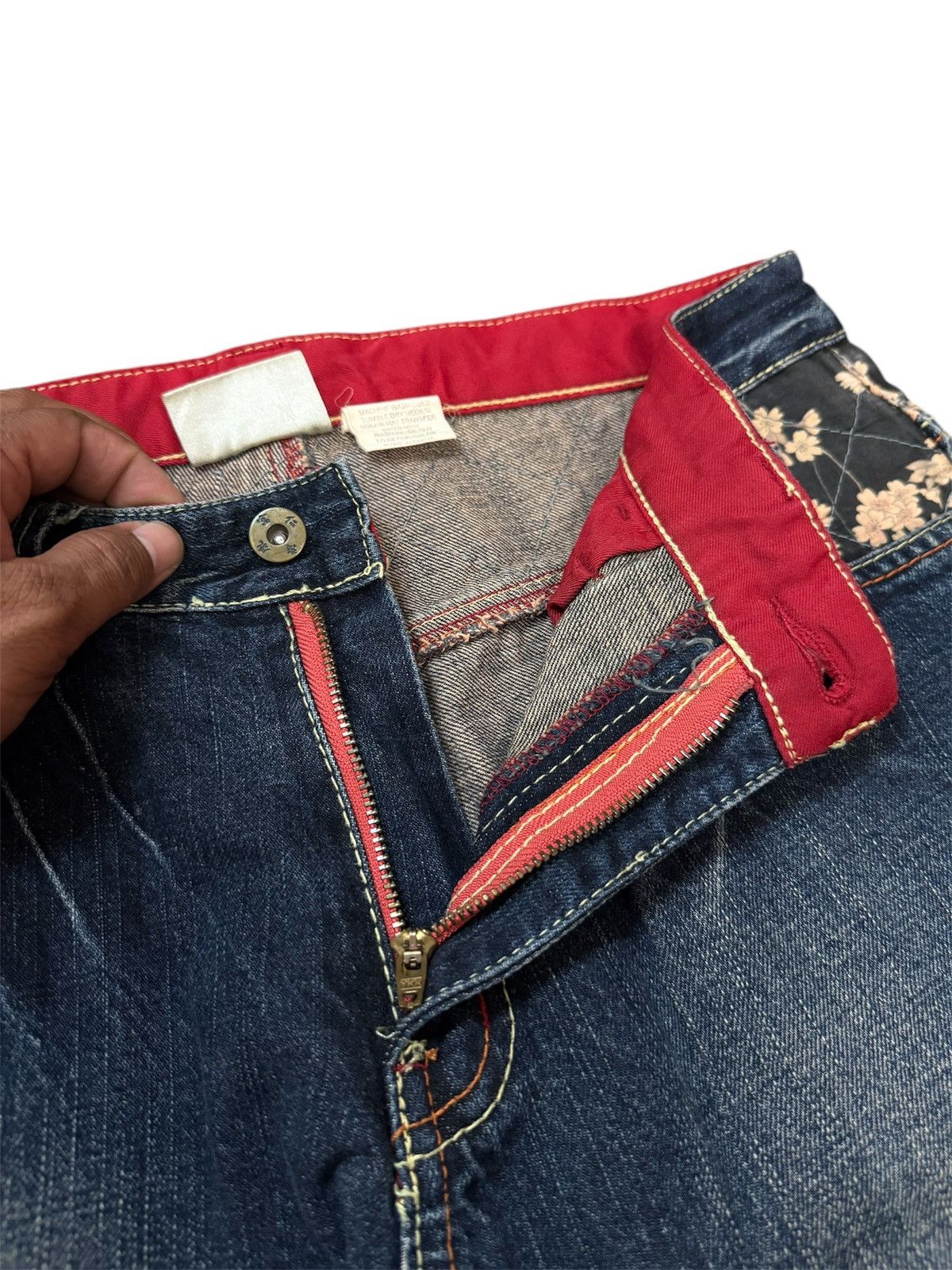 Japanese Brand INFINITY MULTIPOCKET KOI KARAKURI TAMASHII DESIGN DENIM Size US 33 - 14 Thumbnail